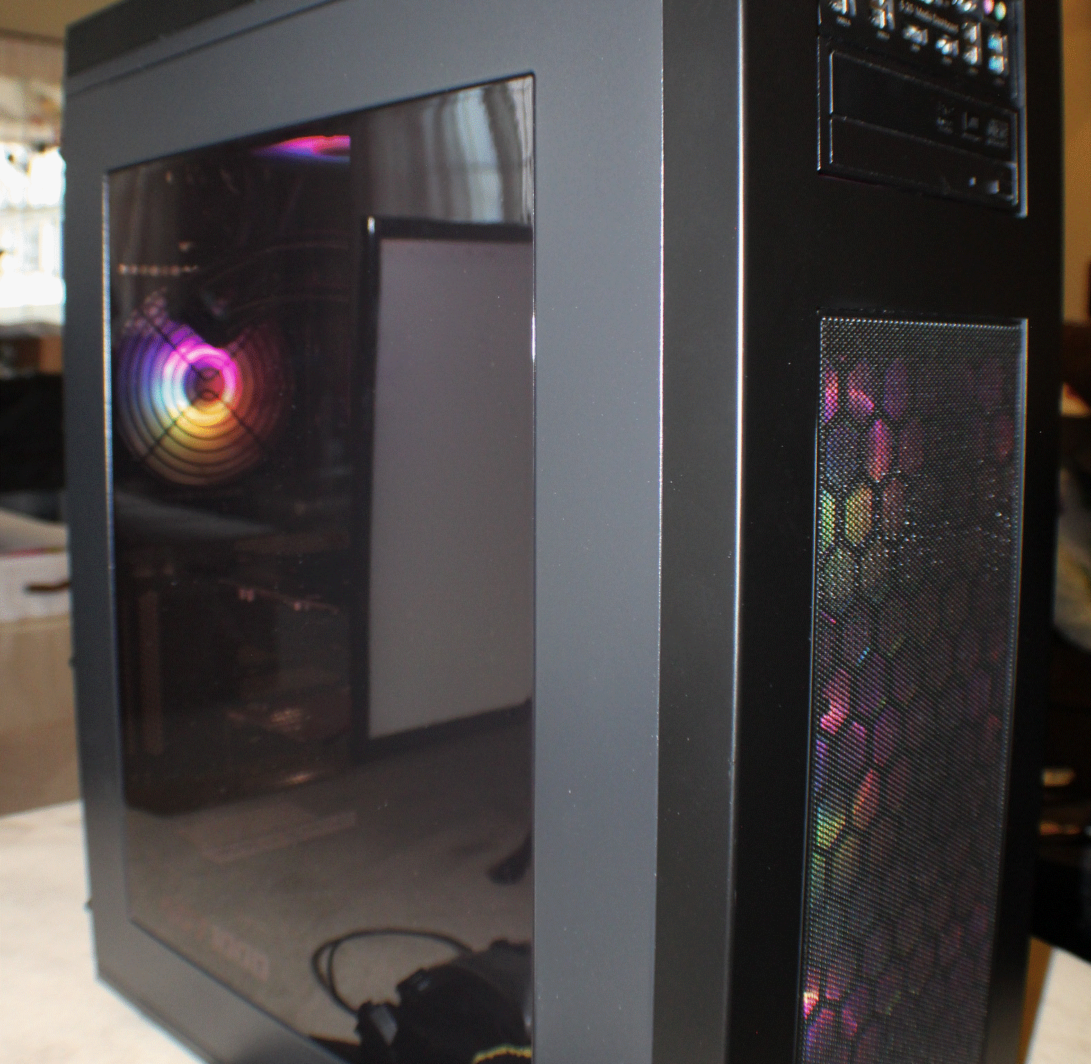 Gigabyte Z890 Eagle / Intel Ultra 7 / RTX 5060ti 16GB