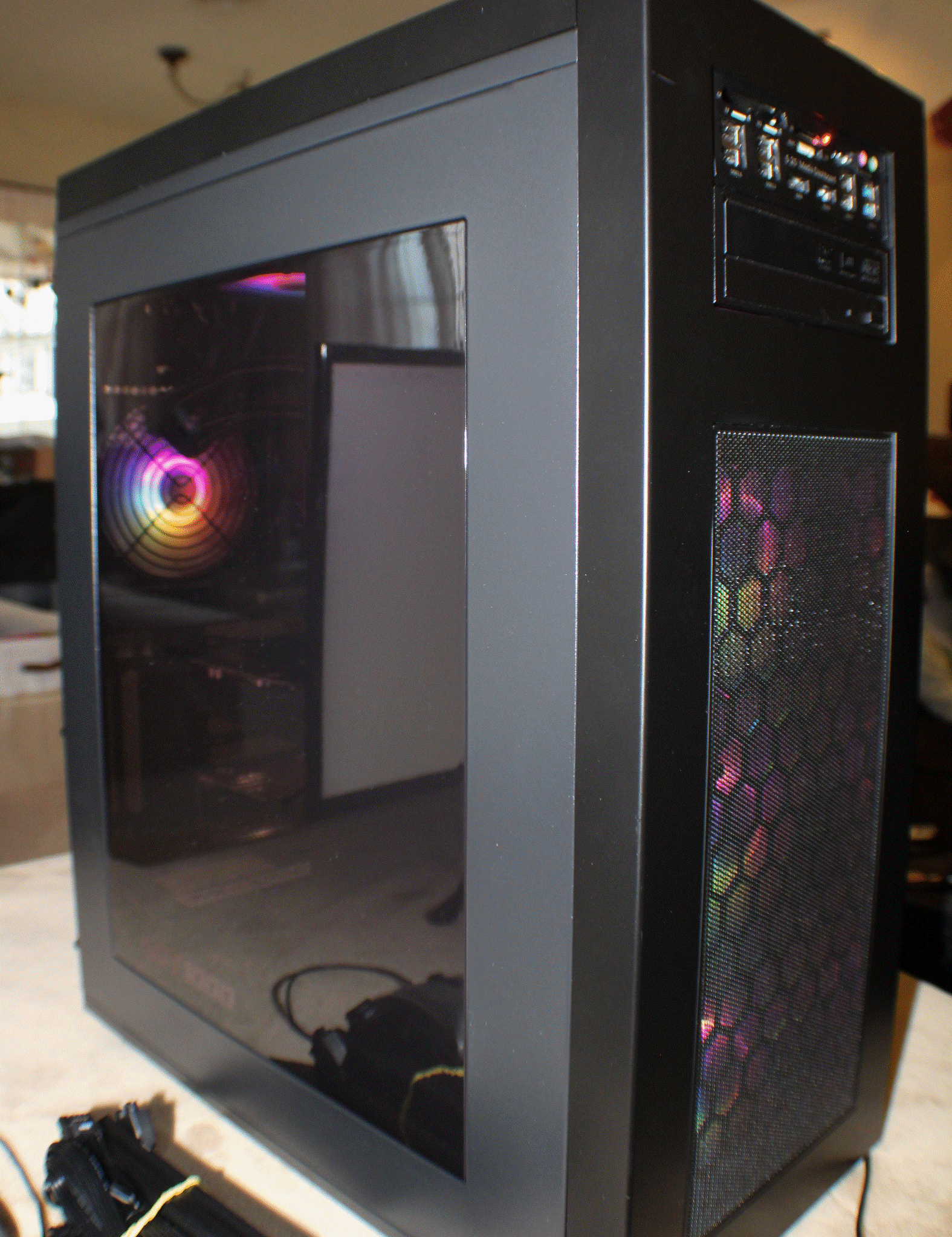 Gigabyte Z890 Eagle / Intel Ultra 7 / RTX 5060ti 16GB
