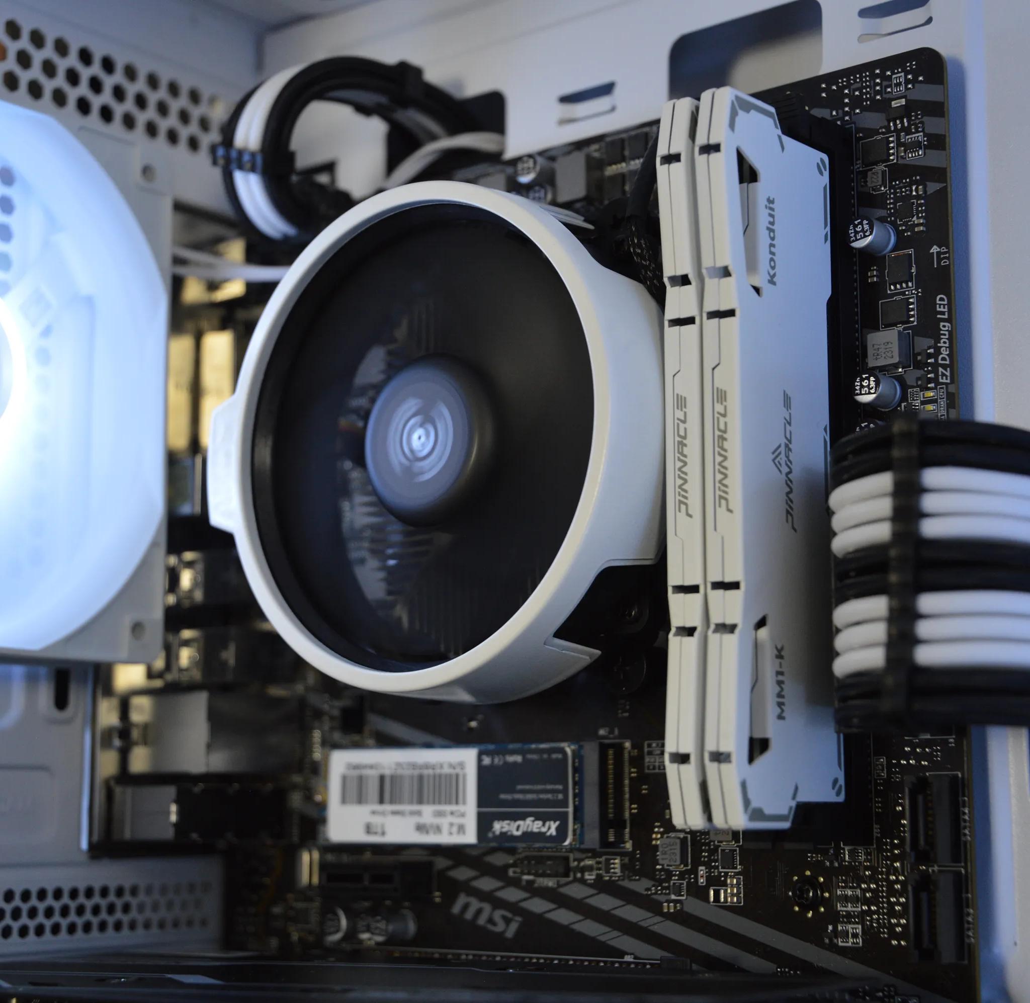 ☯️☯️| RX 6600XT 8GB | RYZEN 5 5500 | 16GB DDR4 RAM | 1TB NVME SSD | VaporWave |