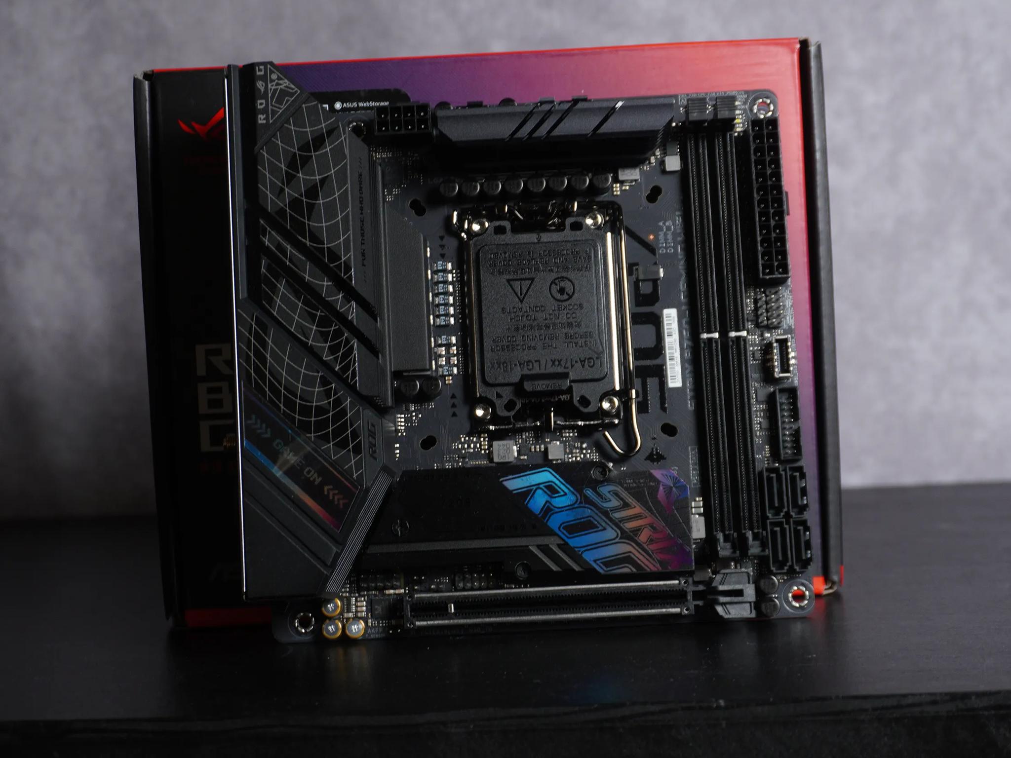 Asus b760i ROG Strix