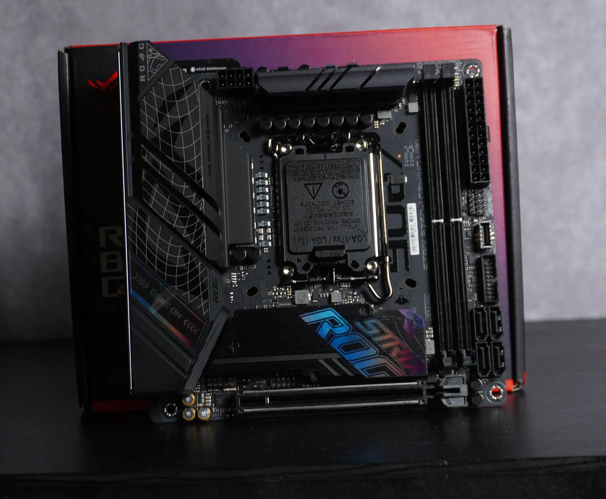 Asus b760i ROG Strix