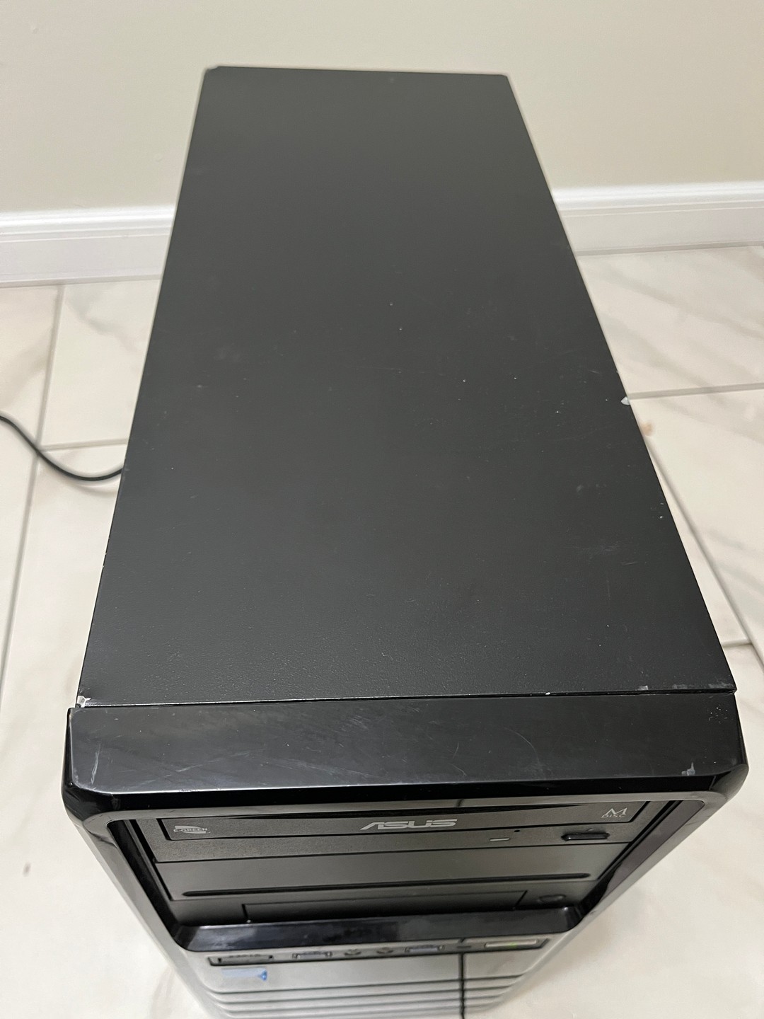 NVIDIA RTX 2060 SUPER, Intel Core i3-12100, 16GB RAM, 1TB SSD