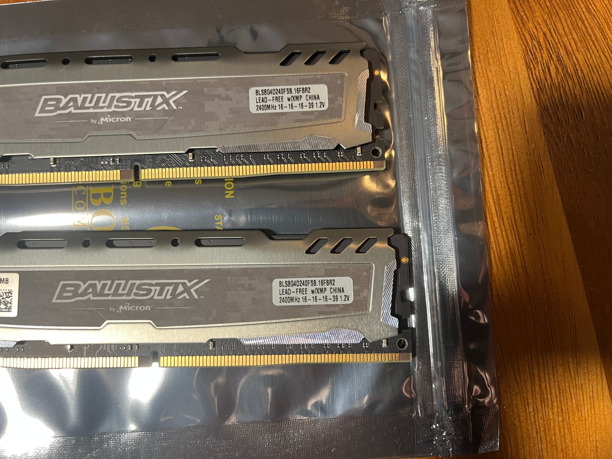 Ballistix Sport LT 16GB 2x8GB DDR4 2400 PC4-19200 Memory RAM BLS8G4D240FSB