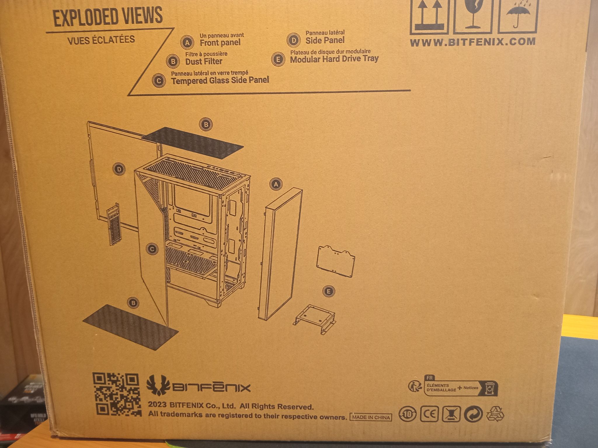 BitFenix FLOW ATX - Mid Tower Case