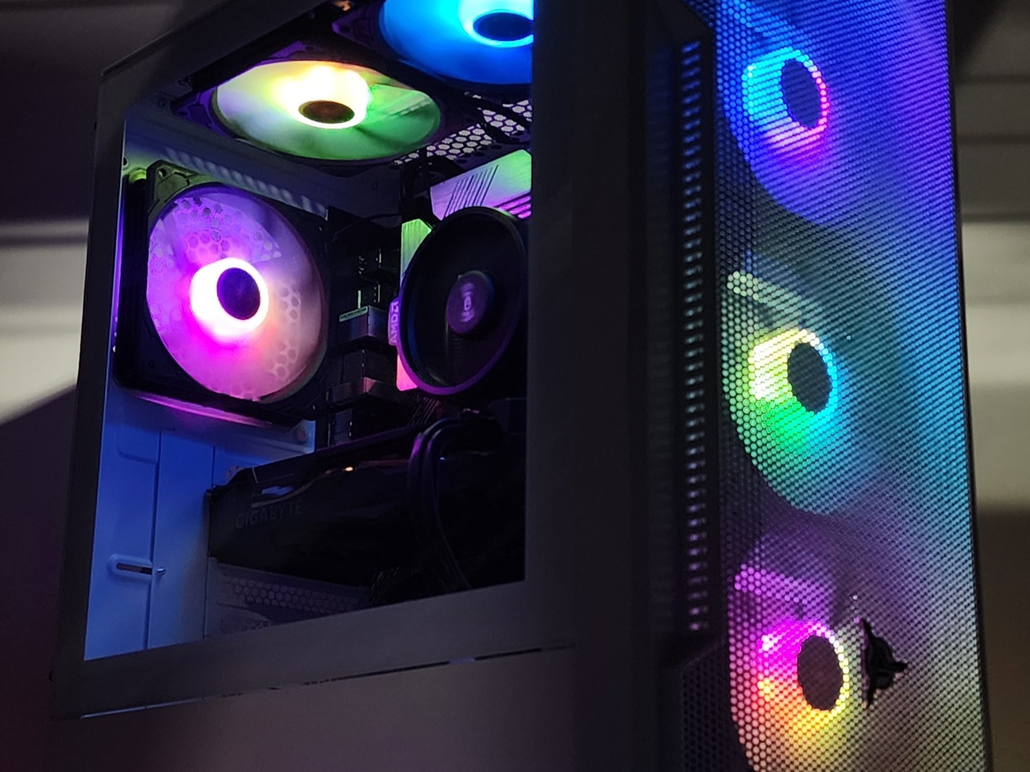Gaming PC Ryzen 3 4100 16GB RAM 512GB SSD RTX 2060 12GB Windows 11 Computer