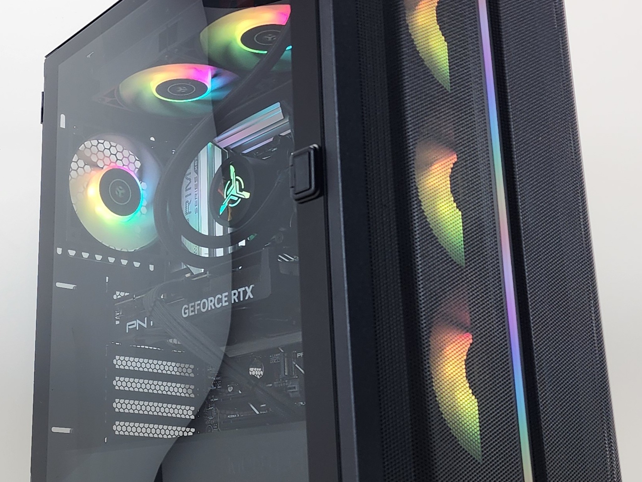 Gaming PC Ryzen 7 7700 32GB RAM 1TB SSD RTX 4060 Ti 16GB Windows 11 Computer