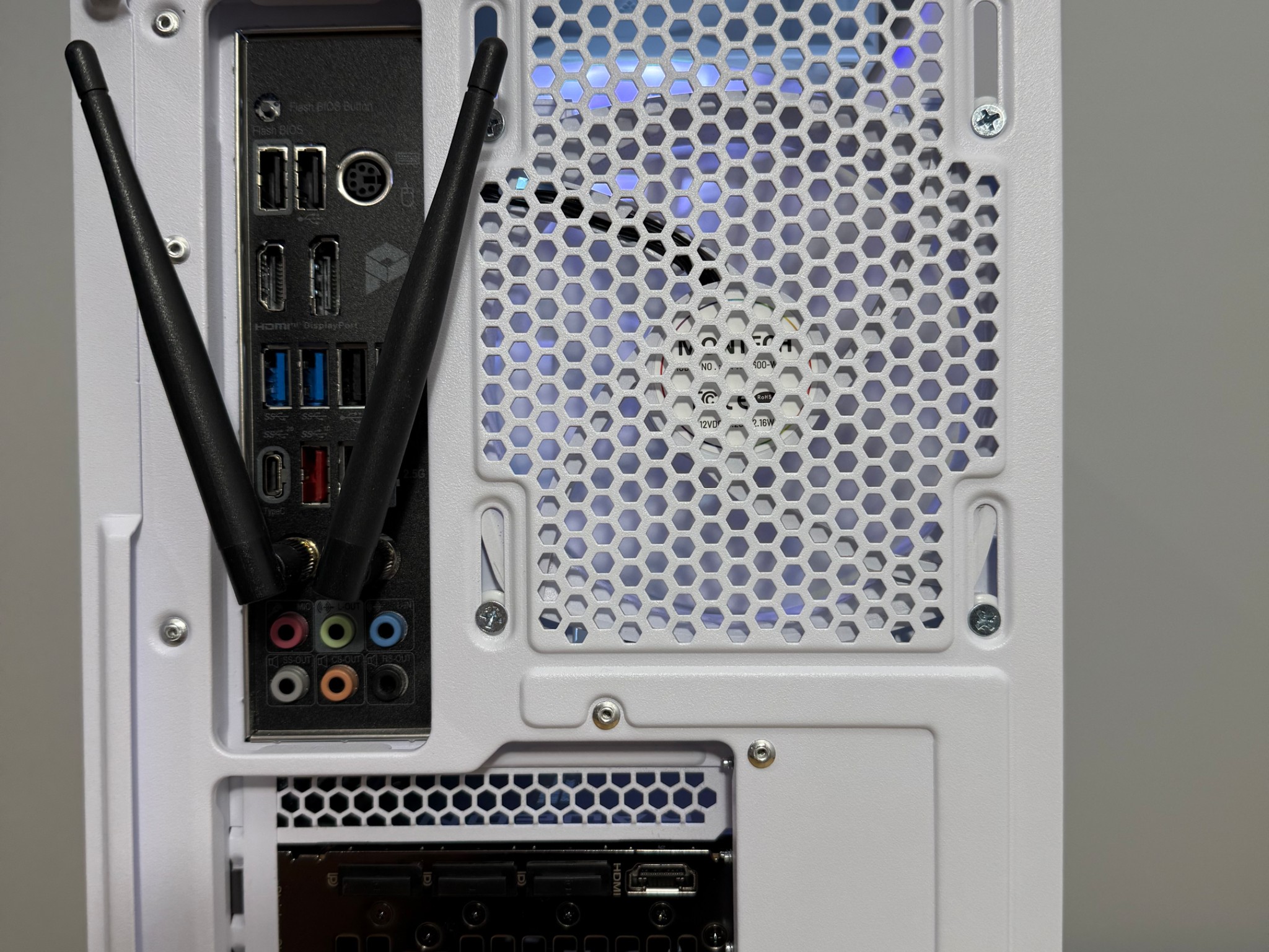 🧊ICE🧊-Liquid Cooled High-End Gaming PC-Rx 7800 xt-I5 12600KF-32GB Ram-1TB SSD