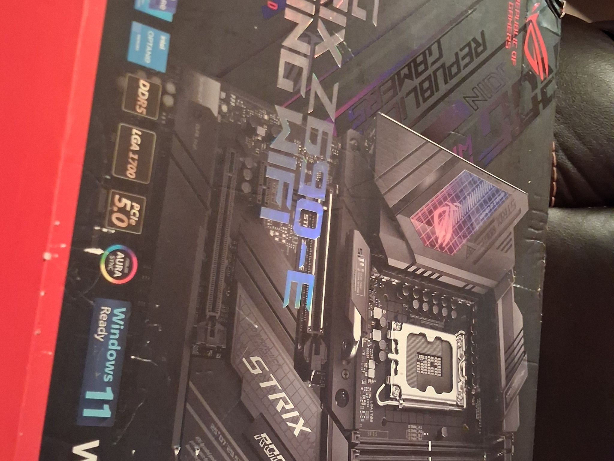 ROG Strix z690-E