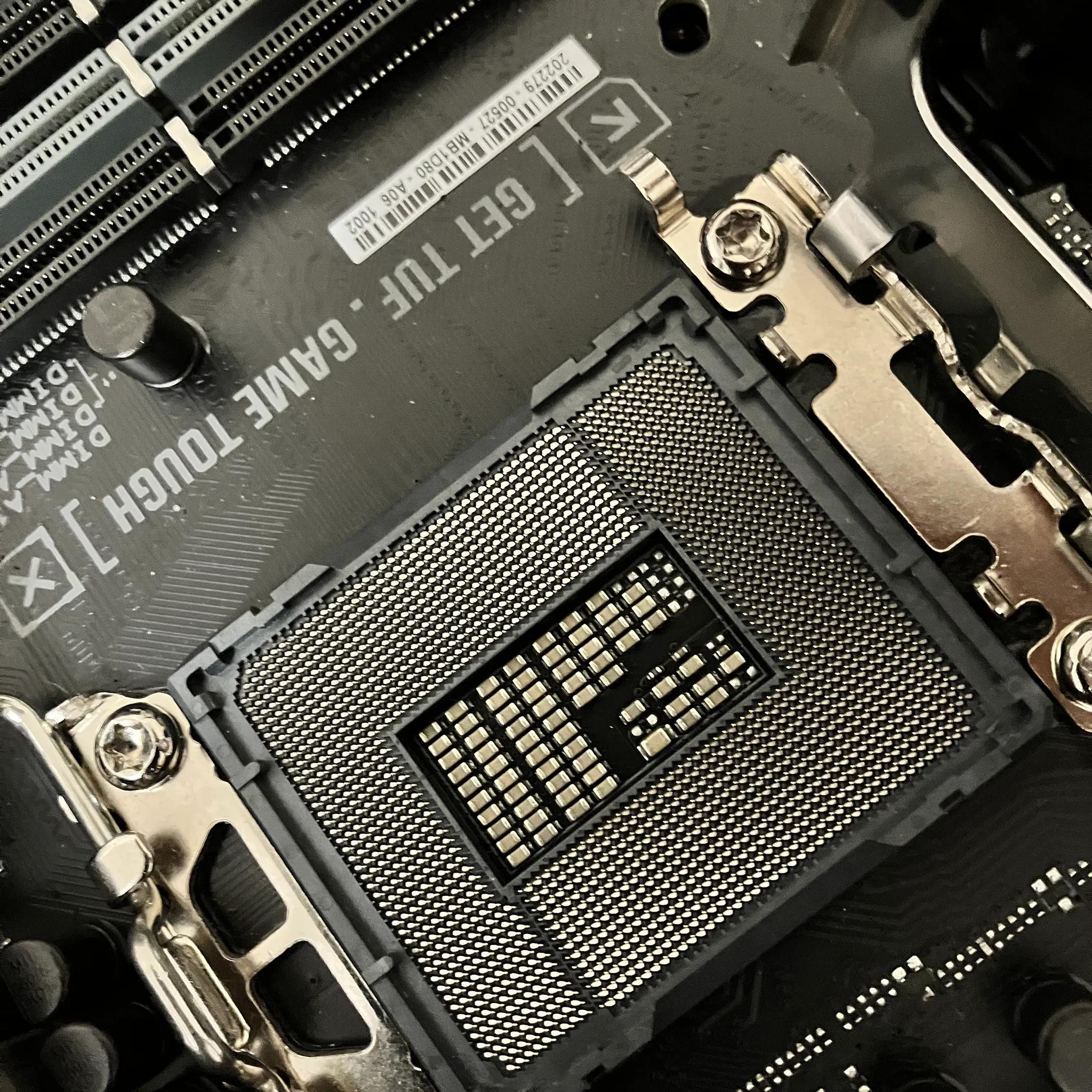 ASUS TUF Gaming Z790-Plus WiFi + CPU Contact Frame