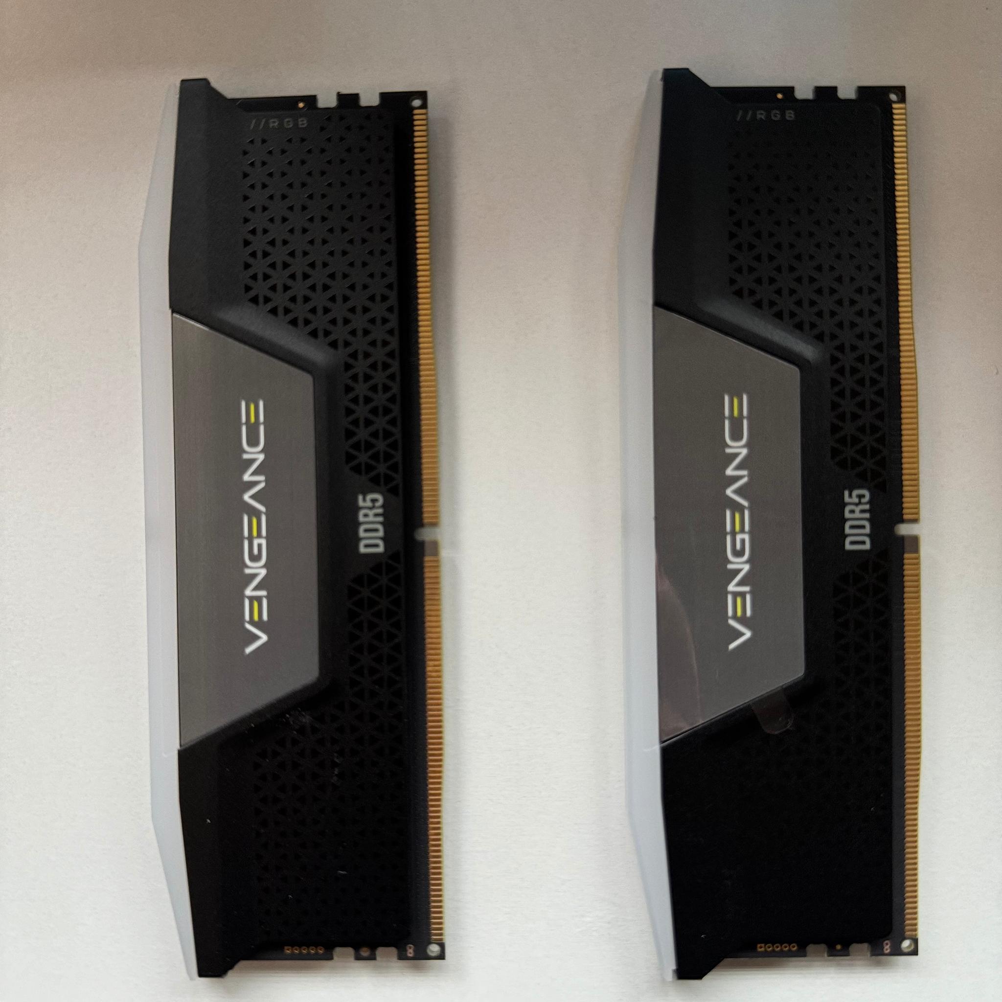 Corsair  vengeance 32 GB DDR5 5600MT/s