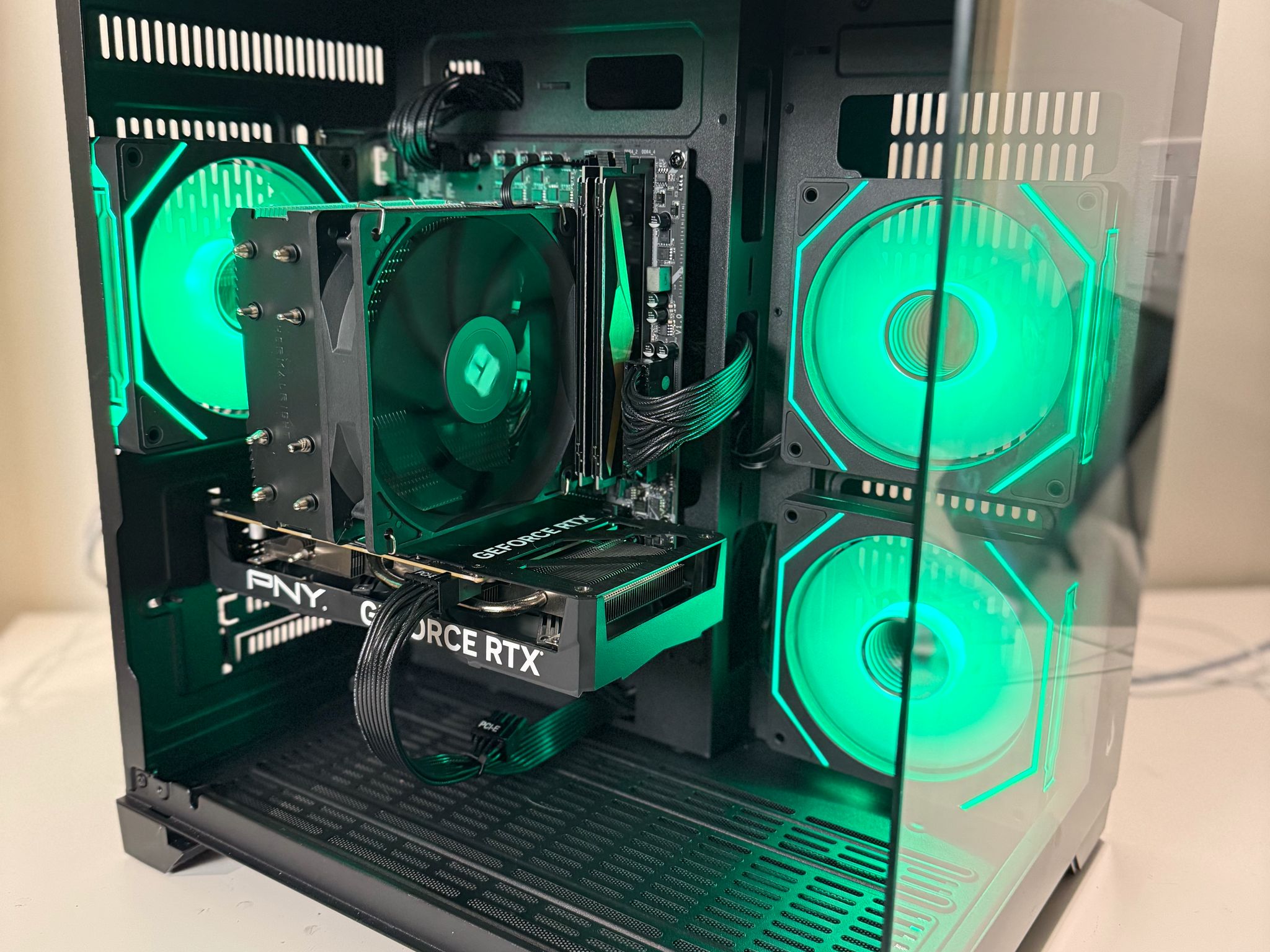RTX 4060 | Intel i5 13400F | 16gb DDR4 | 1tb NVME⚡