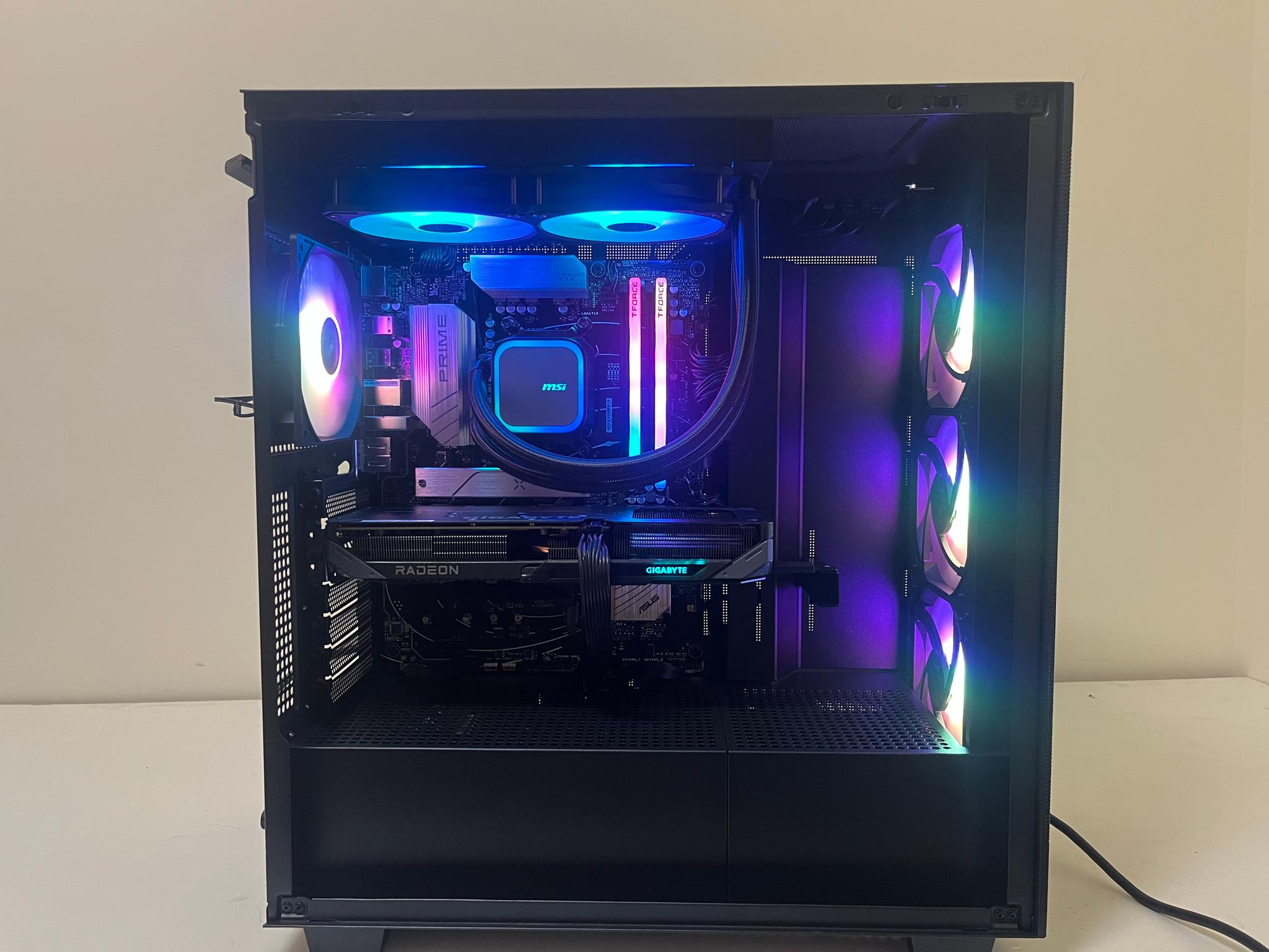 Gaming PC | Ryzen 7 7700X | RX 9060 XT 16GB