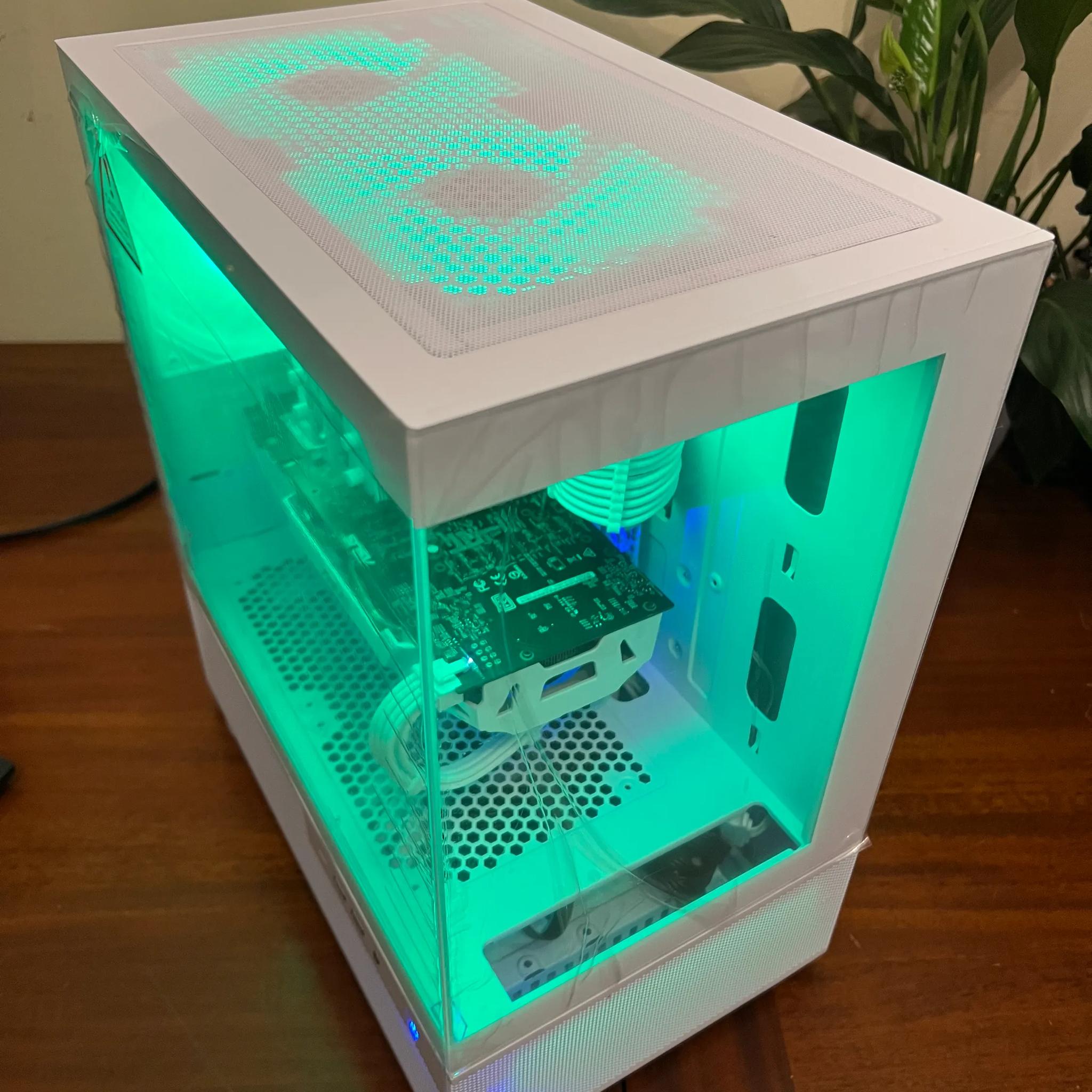 Intel 10 Core White Gaming PC GTX 1070 1tb NVME SSD 32GB RAM WIFi WINDOWS 10 Pro