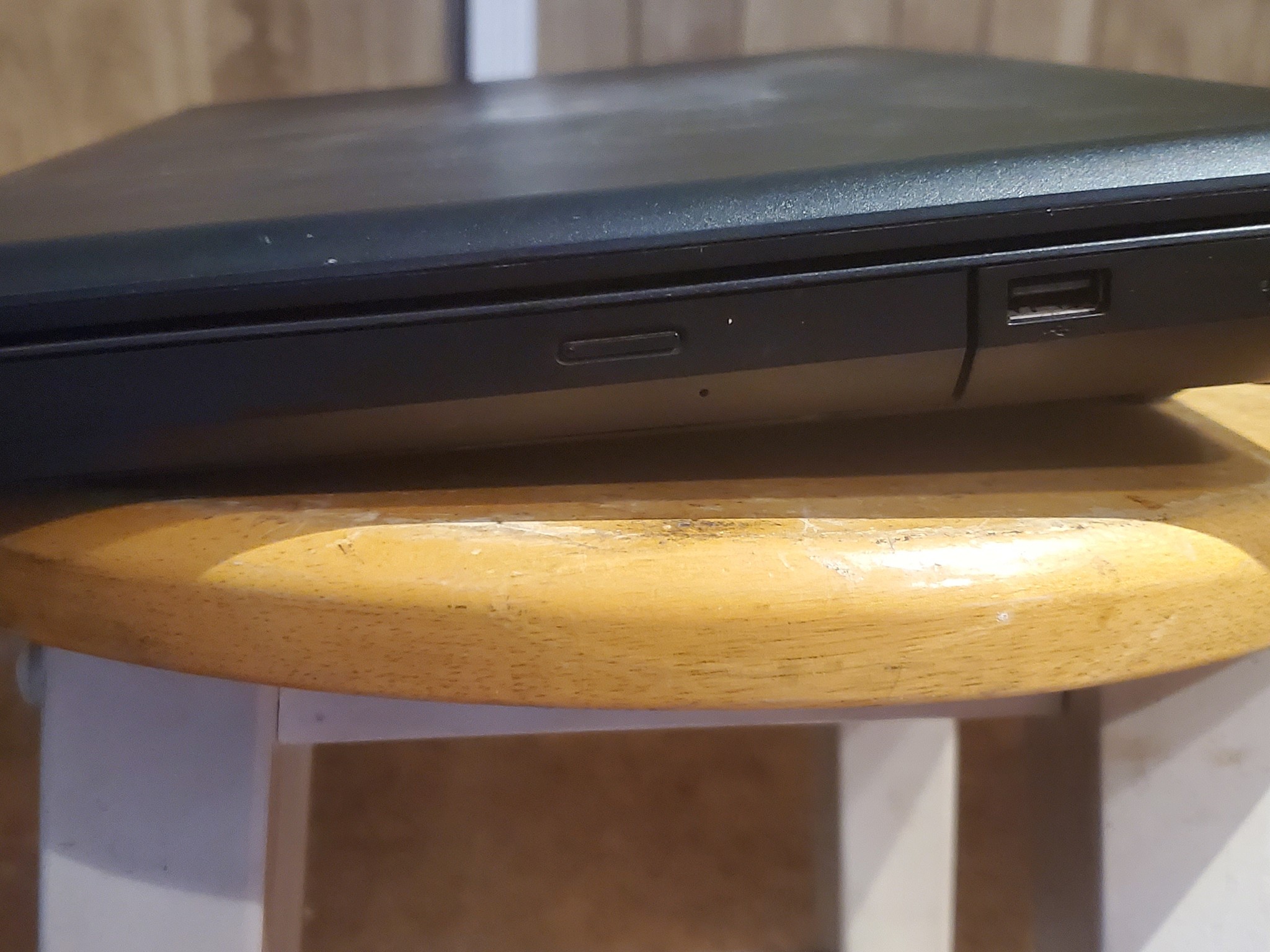 Compaq Presario CQ56 Laptop