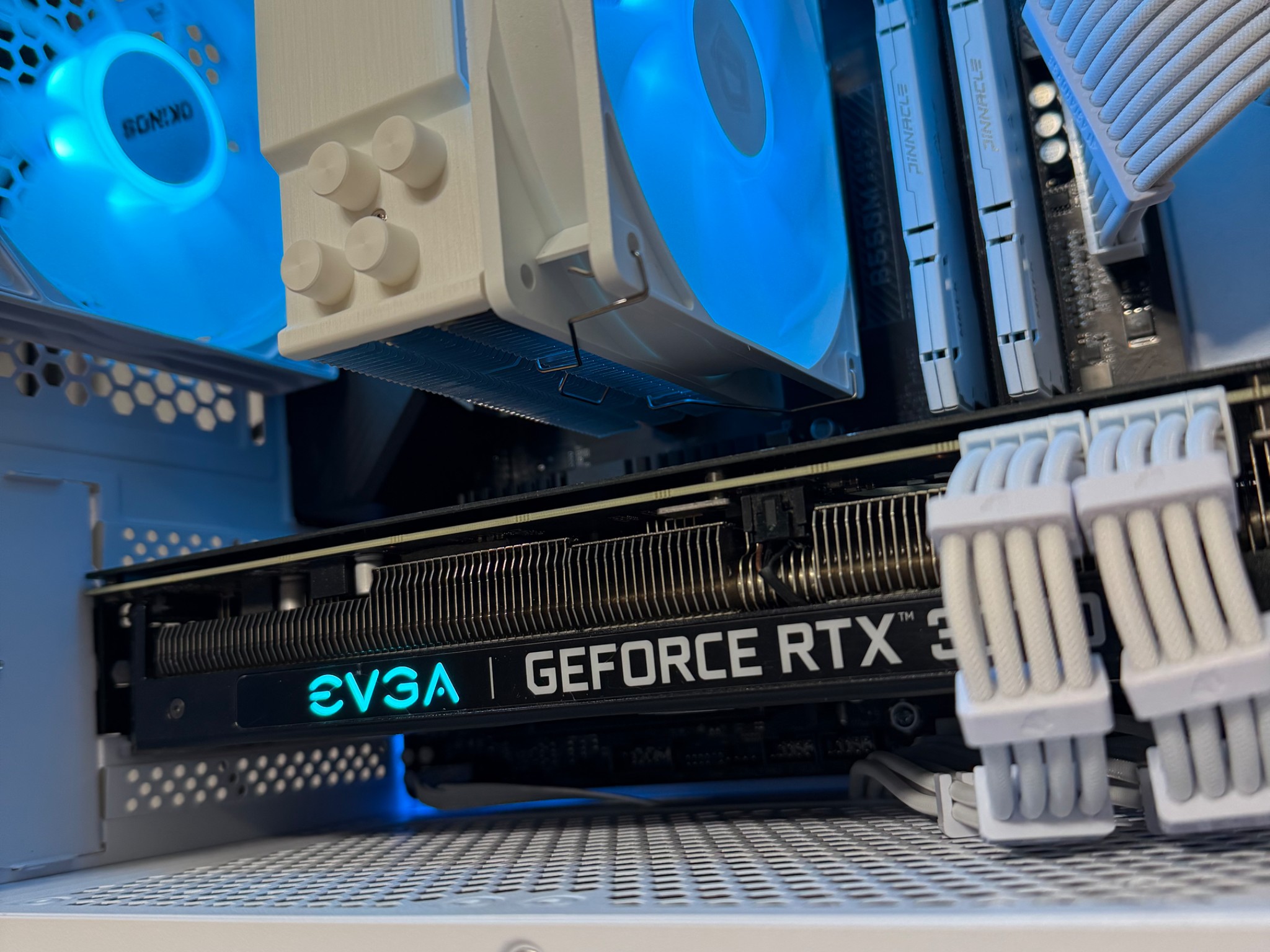 Custom White 1440p Gaming PC-Ryzen 5 5500-RTX 3070-1TB SSD-16GB Ram