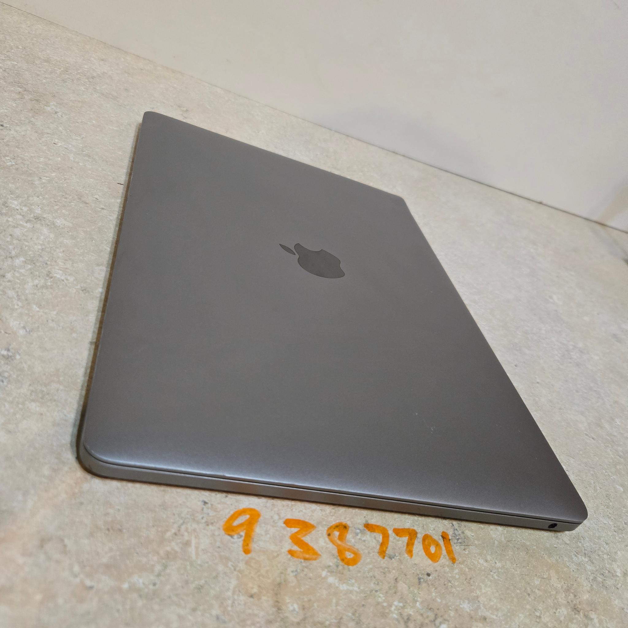 Apple Macbook Pro 13 Inch Laptop - 2019 - intel i5 - 128GB SSD - Model A2159