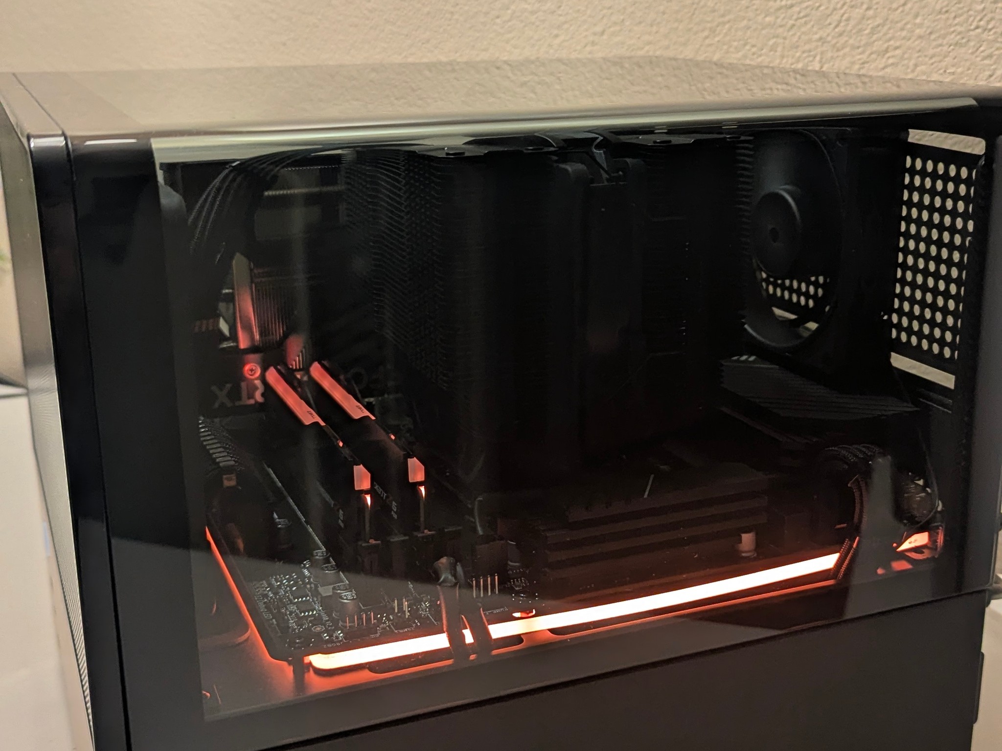 RTX 5070 + Ryzen 7600X | Noctua Chromax Cooling | 32GB DDR5 6400 | 1TB Gen4 NVMe | WiFi | Win11 Pro