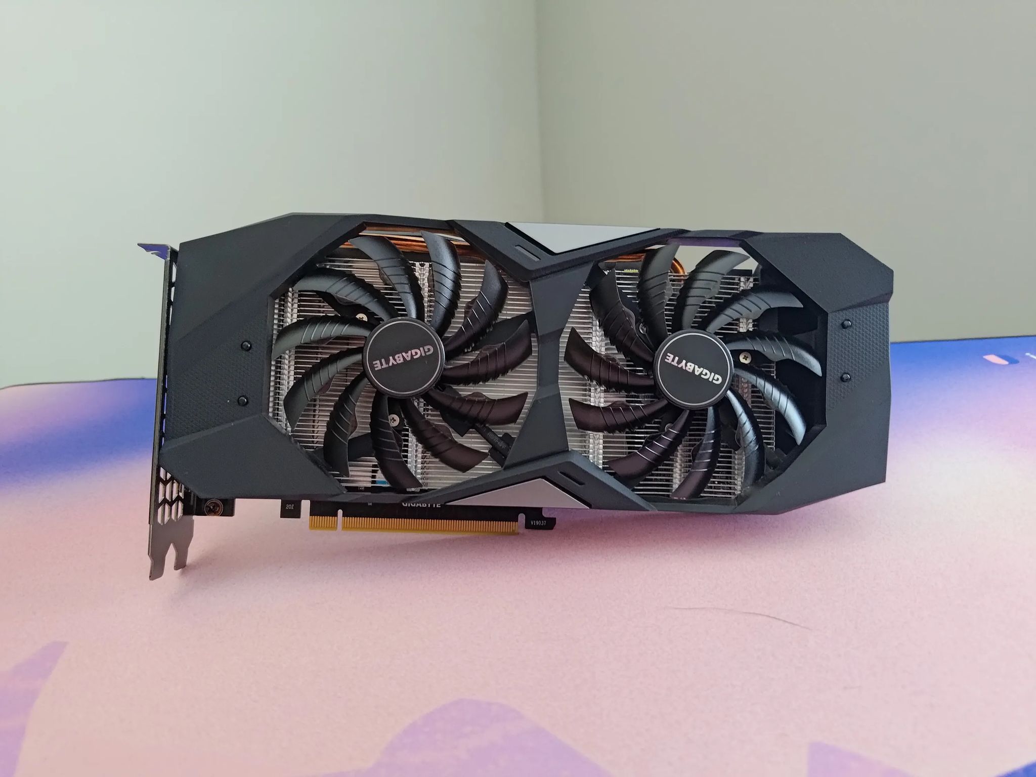 Gigabyte Windforce RTX 2060 Super Graphics Card