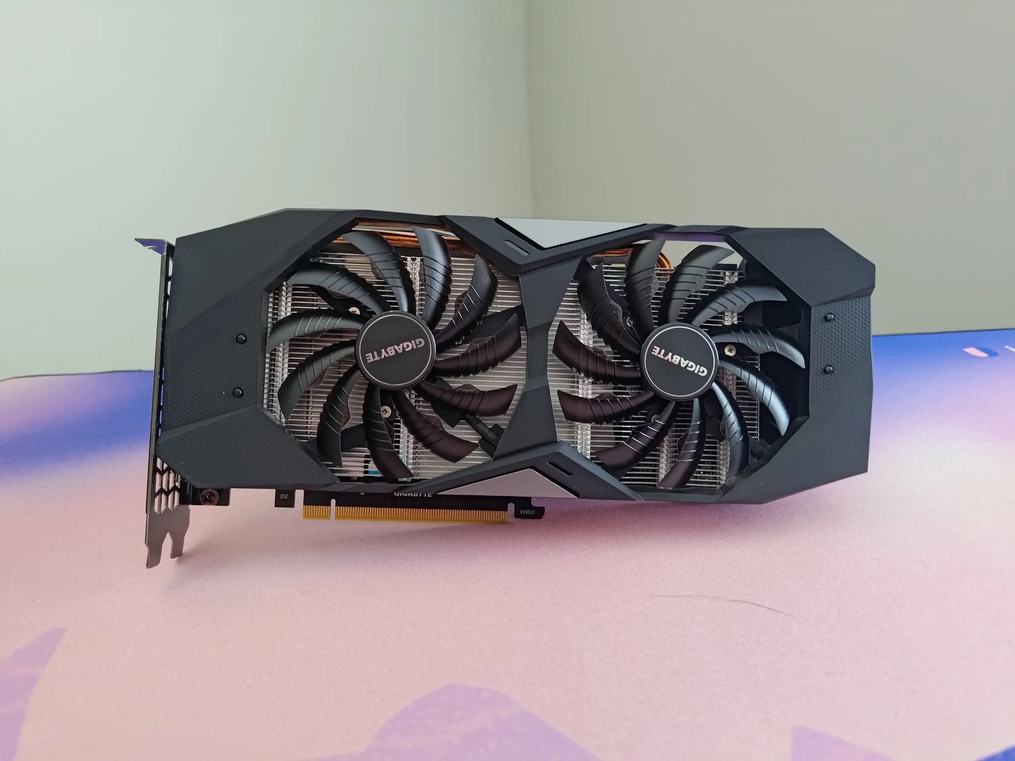 Gigabyte Windforce RTX 2060 Super Graphics Card