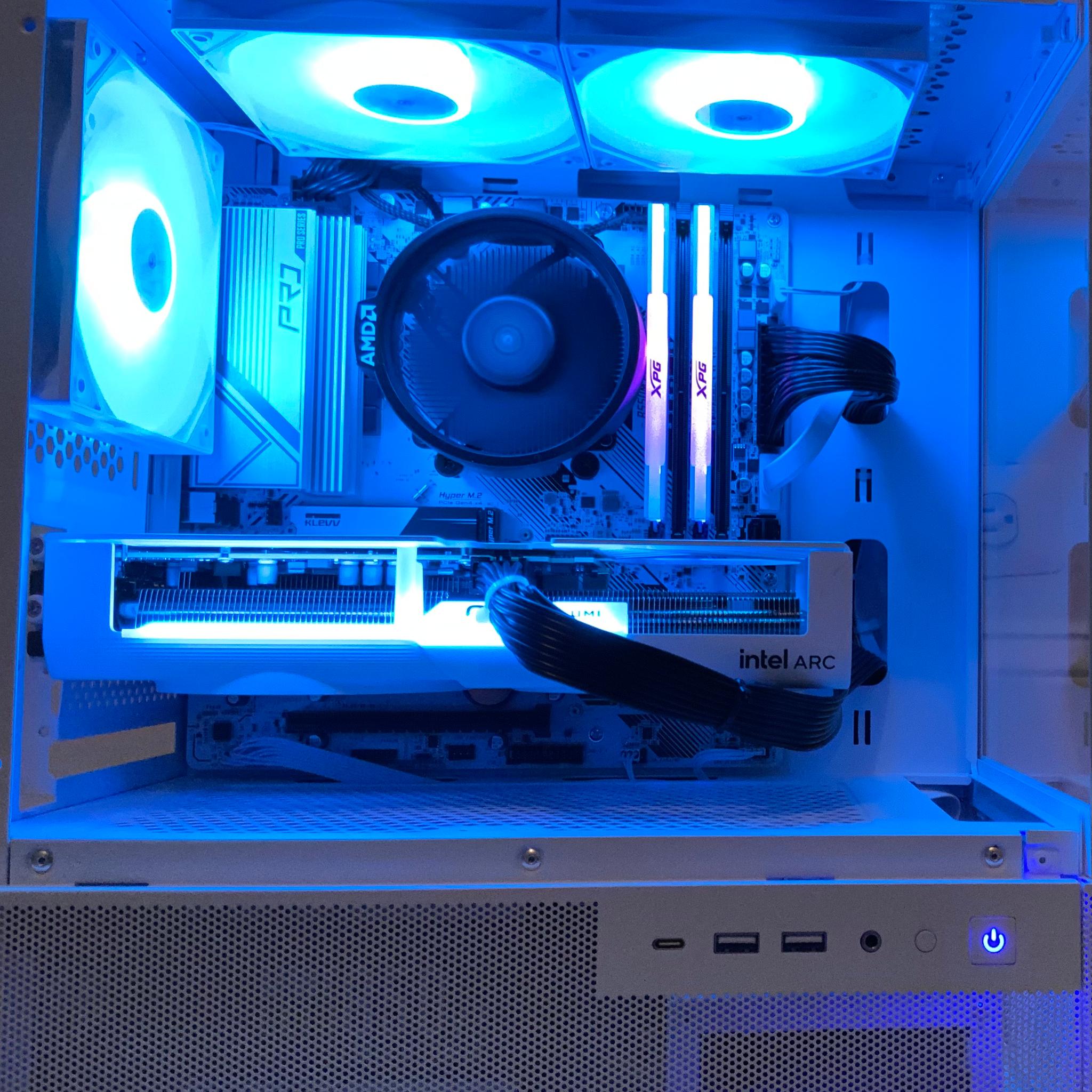 Extreme value white and black gaming pc Intel arc b580 and ryzen 5 5600!!
