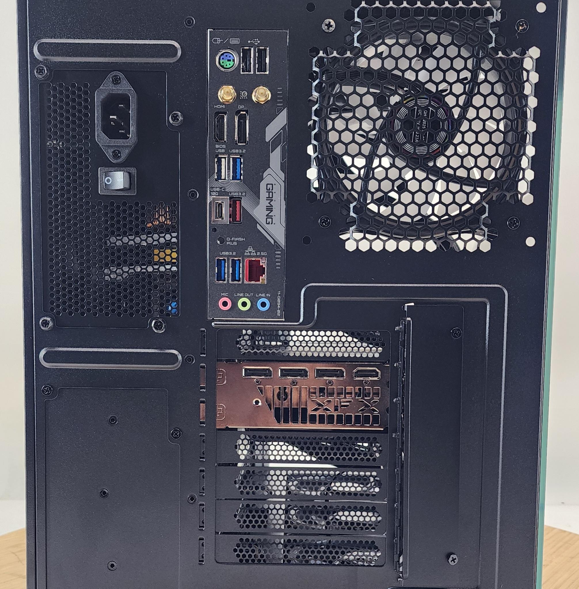 Gaming PC Ryzen 7 7700 32GB RAM 2TB SSD RX 7700 XT 12GB Windows 11 Computer