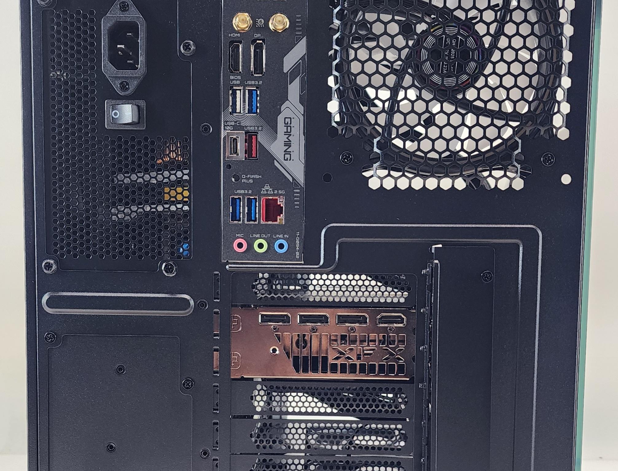 Gaming PC Ryzen 7 7700 32GB RAM 2TB SSD RX 7700 XT 12GB Windows 11 Computer