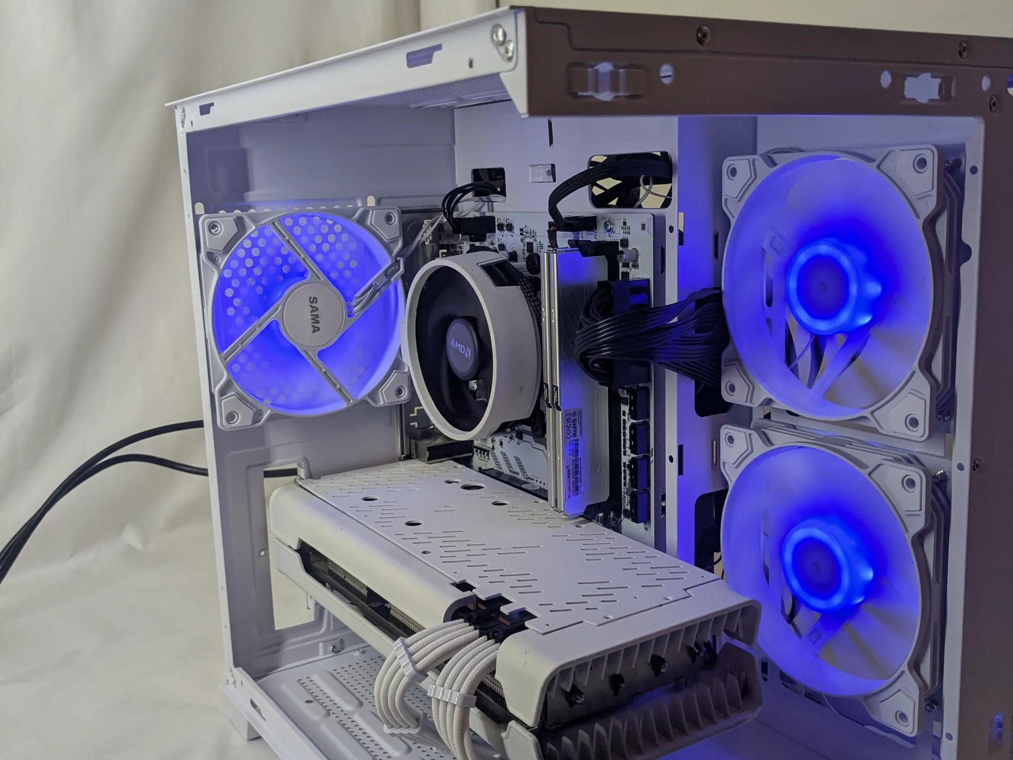 Ryzen 7 | RX 5700 | 16 GB RAM | Windows 11 home