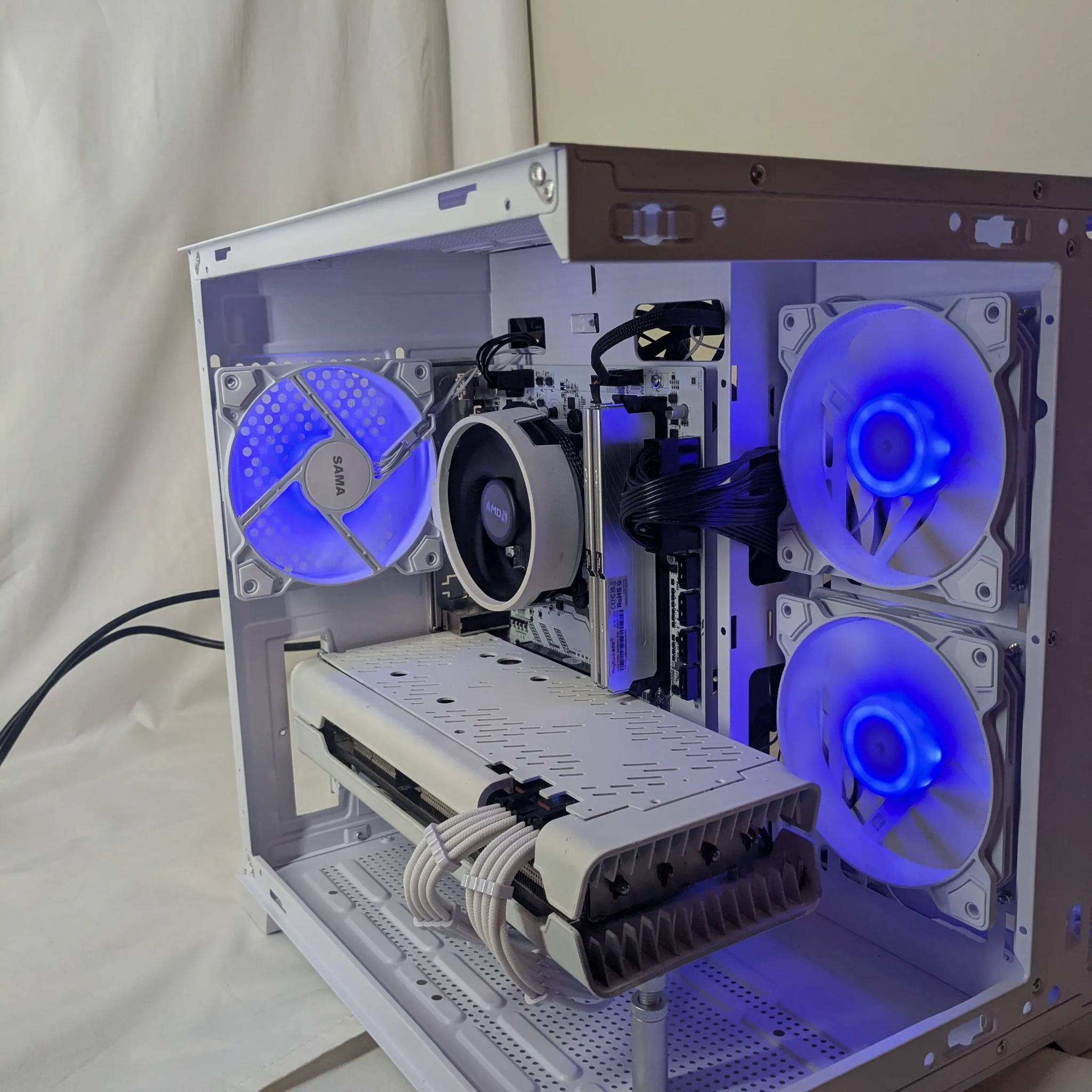Ryzen 7 | RX 5700 | 16 GB RAM | Windows 11 home
