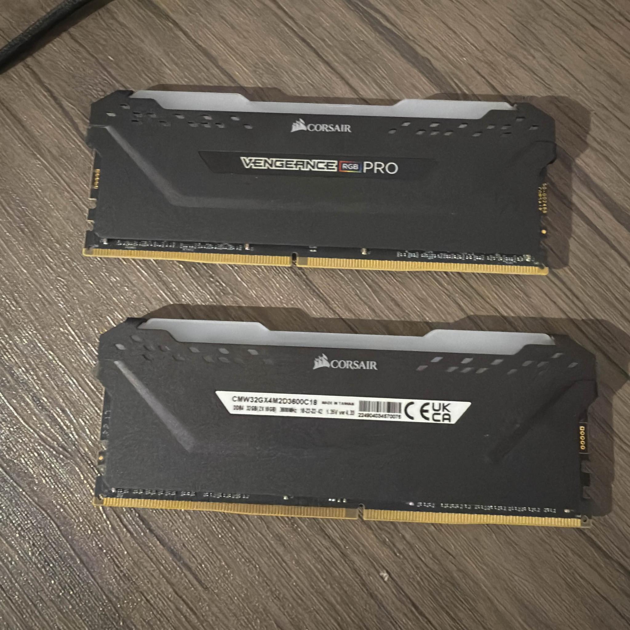 Corsair Vengeance RGB PRO 32GB (2x16) 3600
