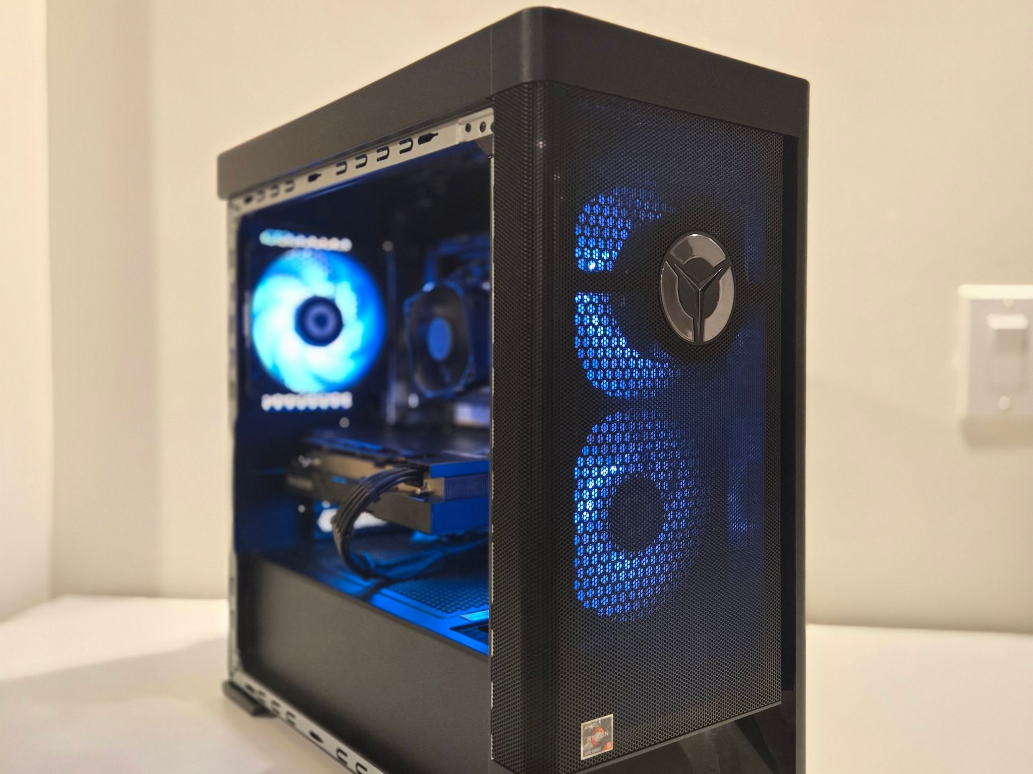 RX 6600 XT | Ryzen 5 5600G | 16gb DDR4 | 512gb Storage👏🏽