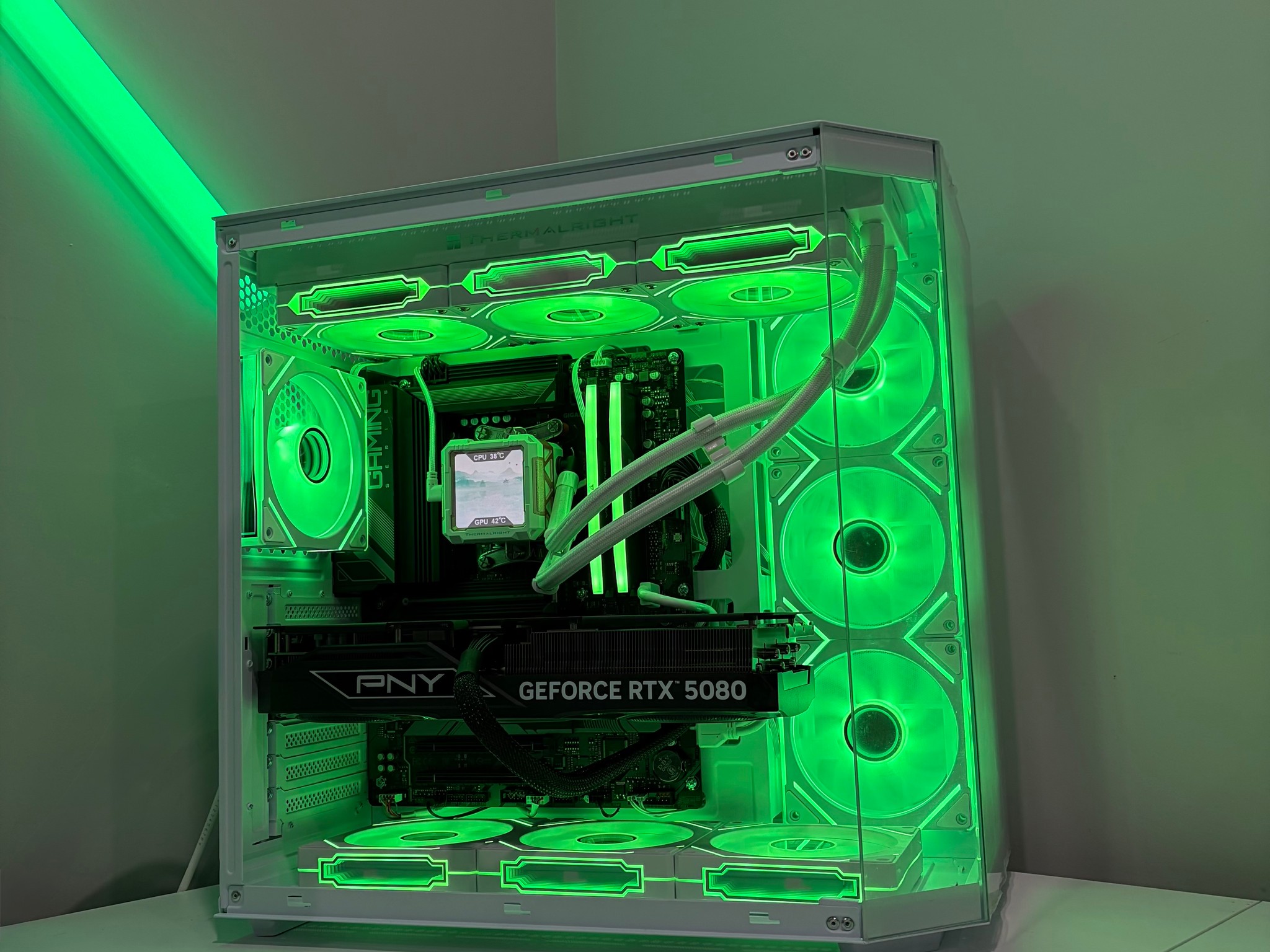 RTX 5080 | Ryzen 7 9800X3D | 32GB DDR5 RAM | 2TB SSD | Gaming PC