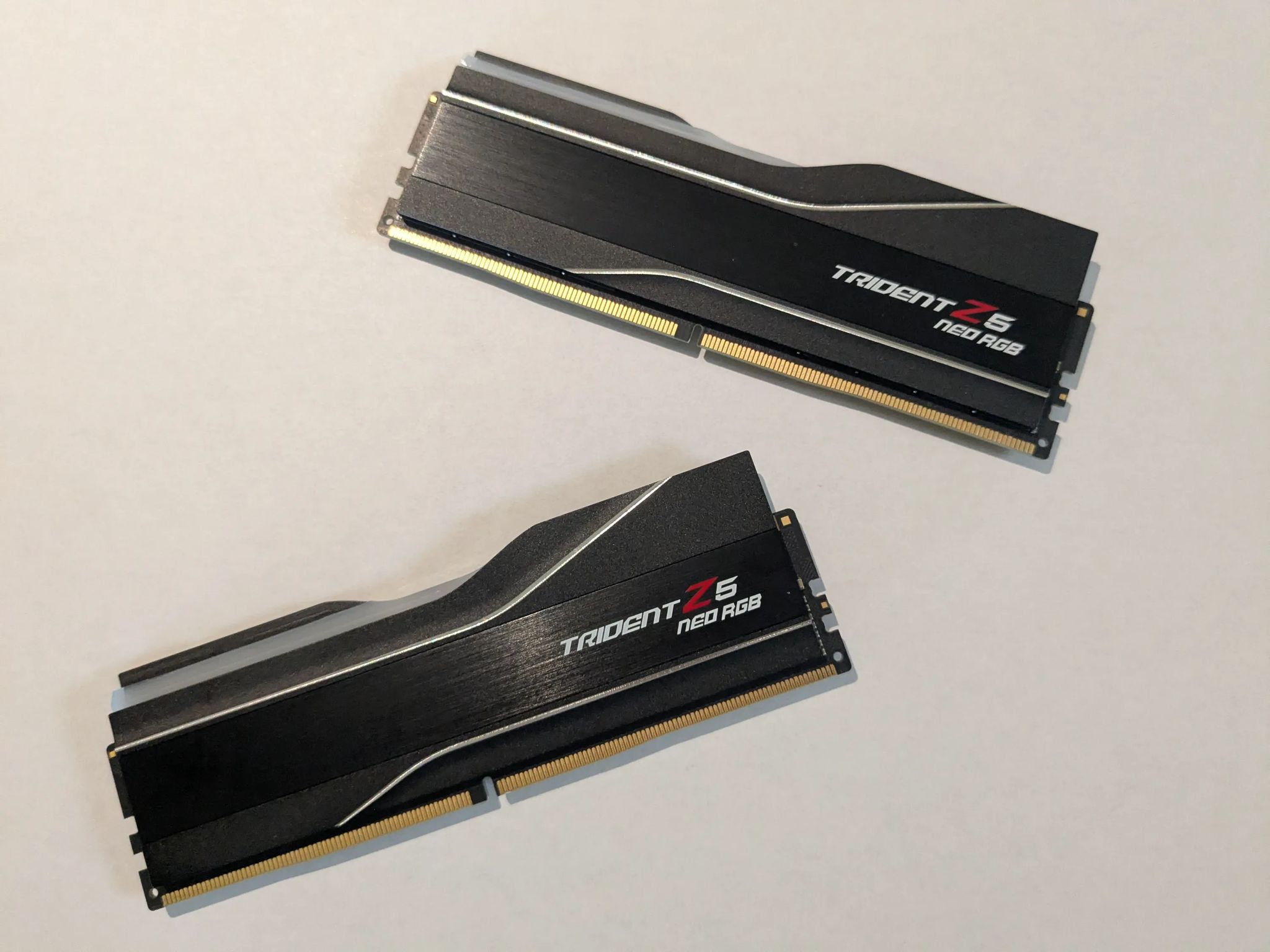 G-Skill Trident Z5 Neo Rgb - DDR5-6000 CL30