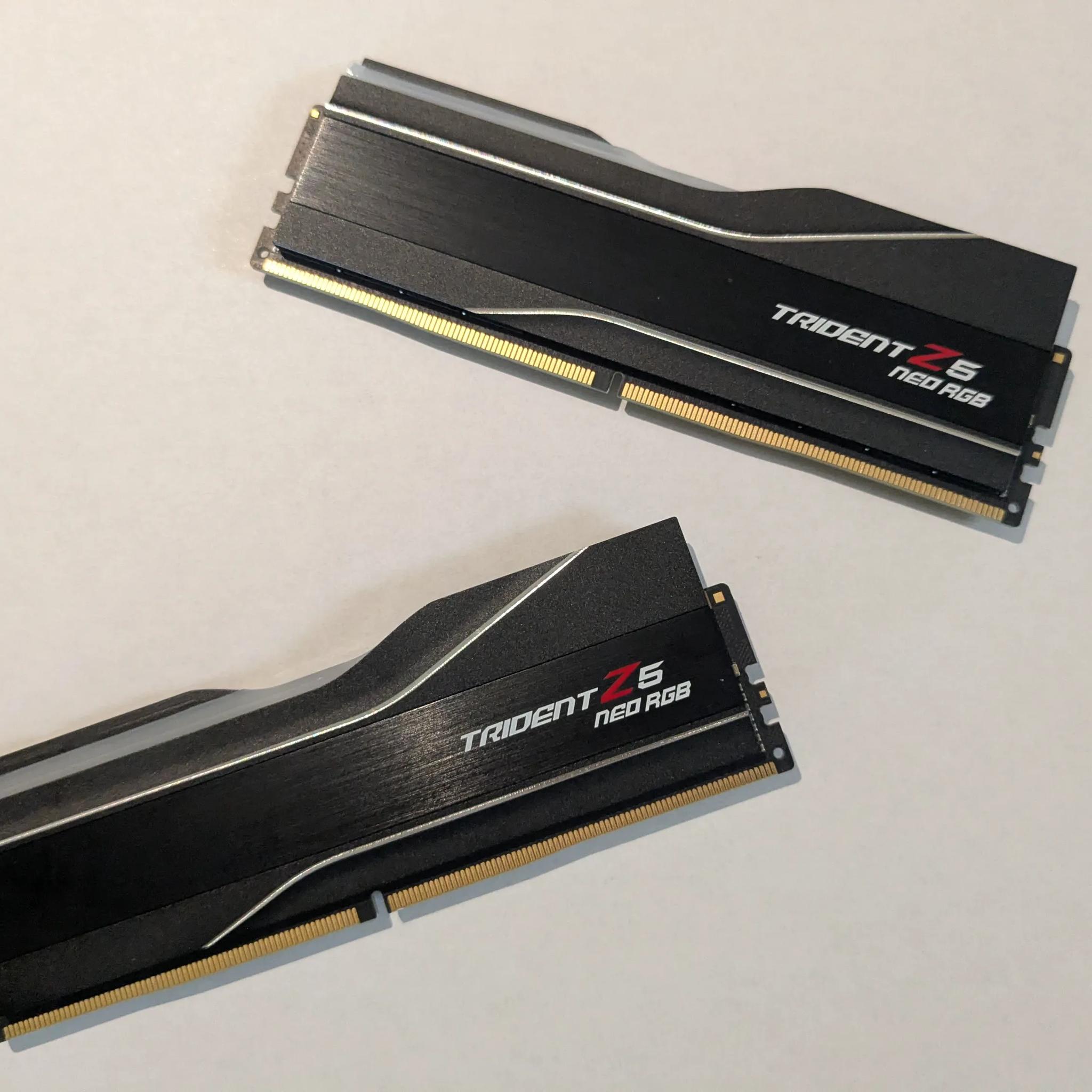 G-Skill Trident Z5 Neo Rgb - DDR5-6000 CL30