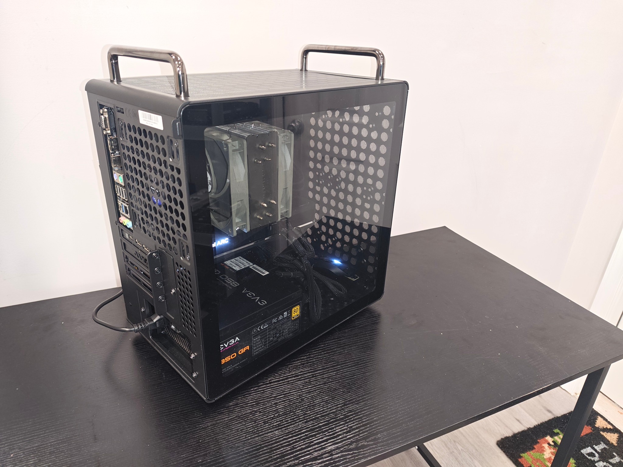THE BLUE CUBE, fantastic value 1440P gaming pc equipped with FRAME GEN