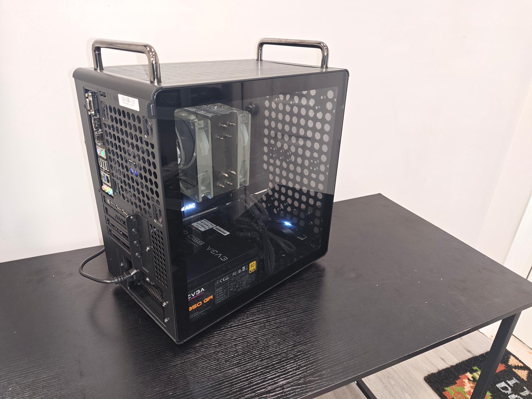 THE BLUE CUBE, fantastic value 1440P gaming pc equipped with FRAME GEN