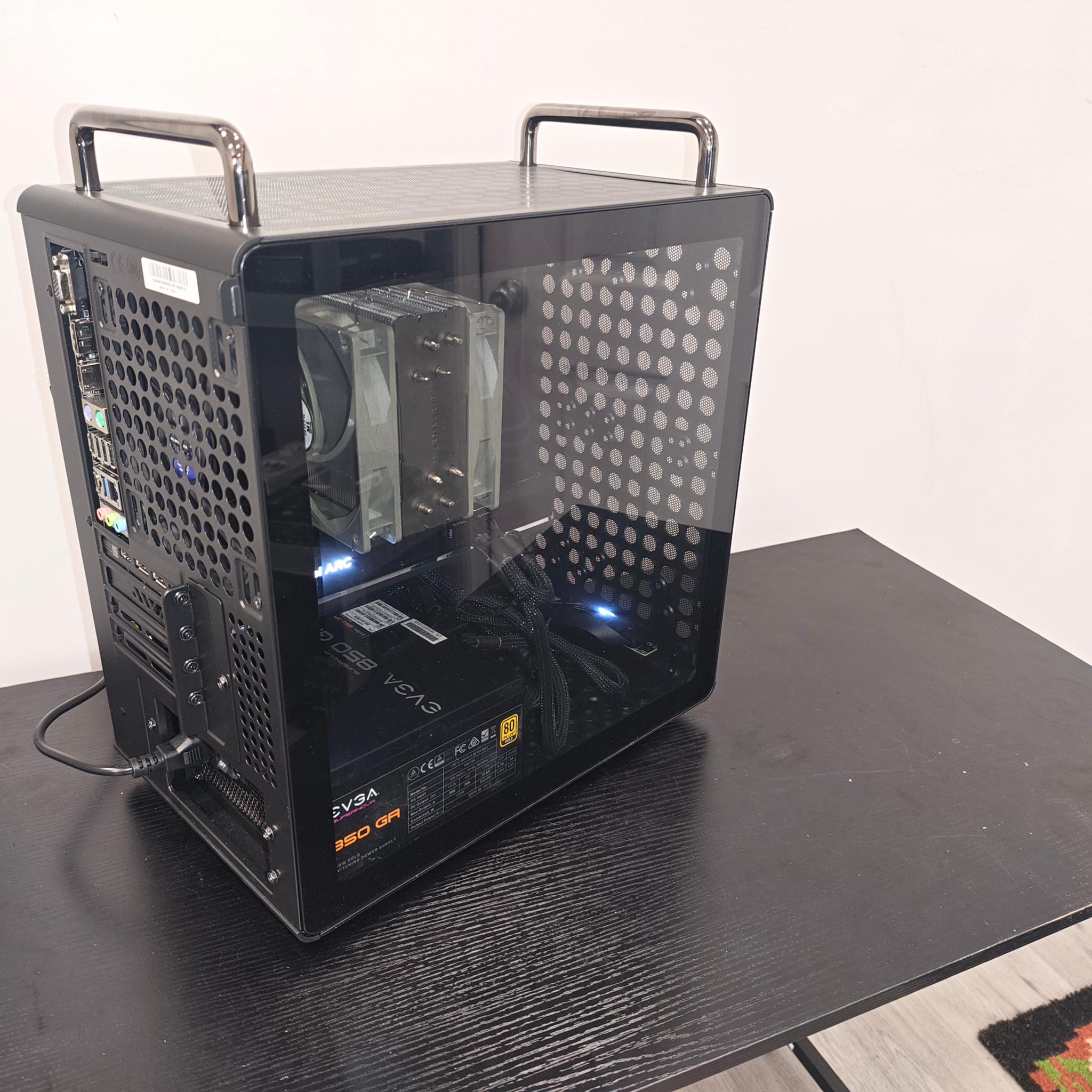 THE BLUE CUBE, fantastic value 1440P gaming pc equipped with FRAME GEN