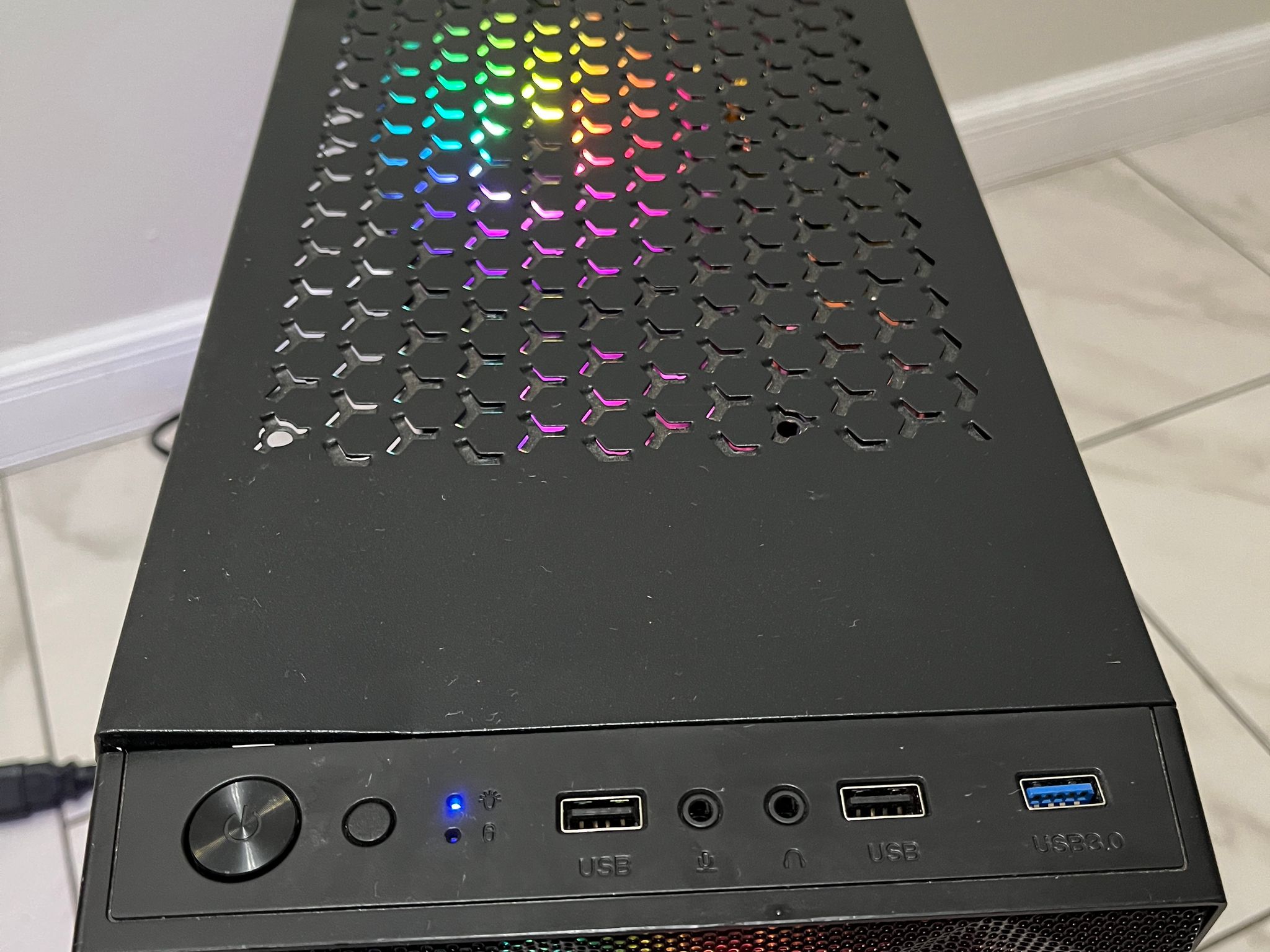 Budget Gaming PC-Intel i7-4790,NVIDIA GTX 770, 16GB RAM, 620GB Storage, w/ Wi-Fi & BT*Defective Case