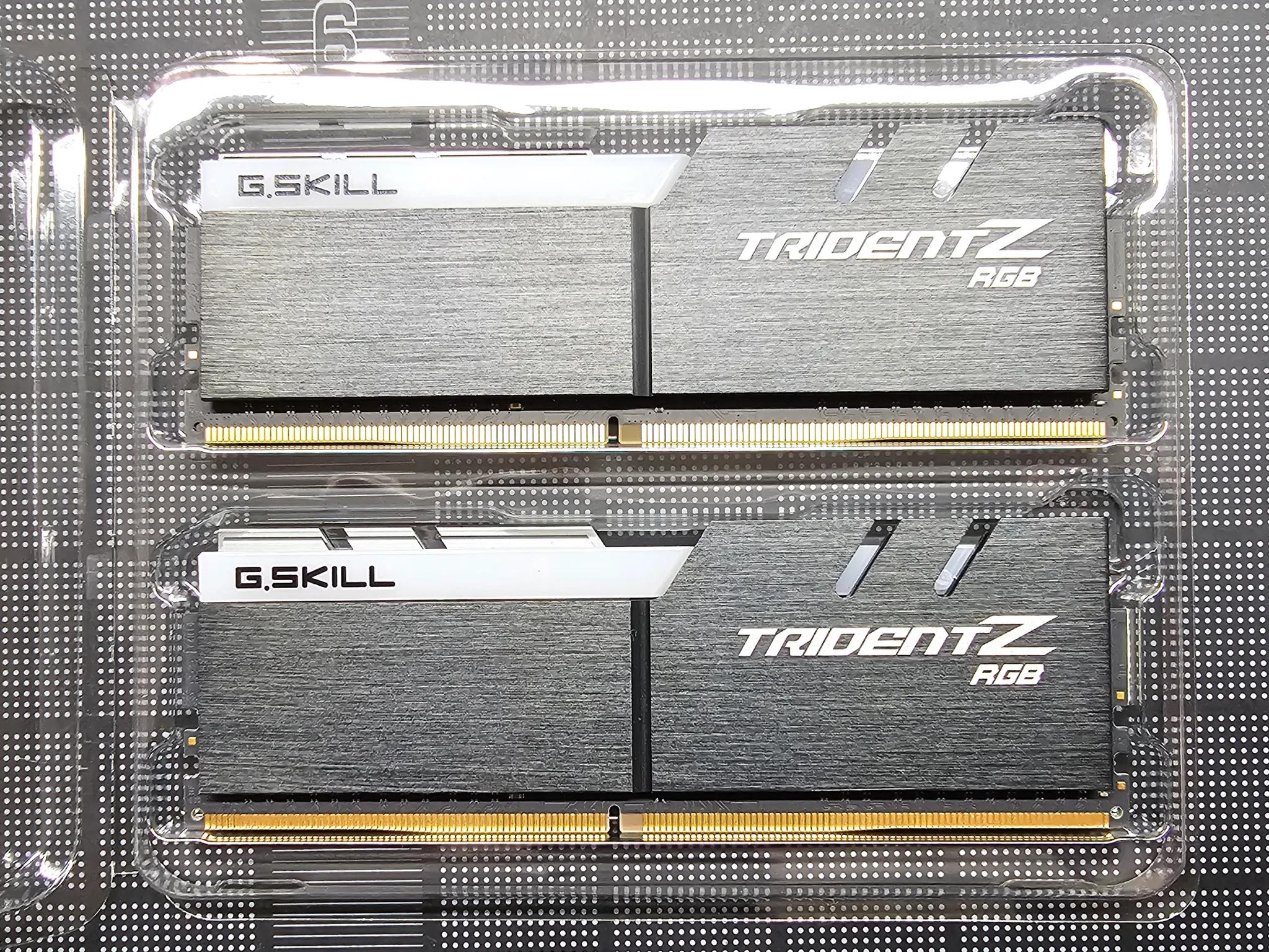 G.Skill Trident Z RGB 16GB (2x8GB) DDR4 3200 CL14 - F4-3200C14D-16GTZRX