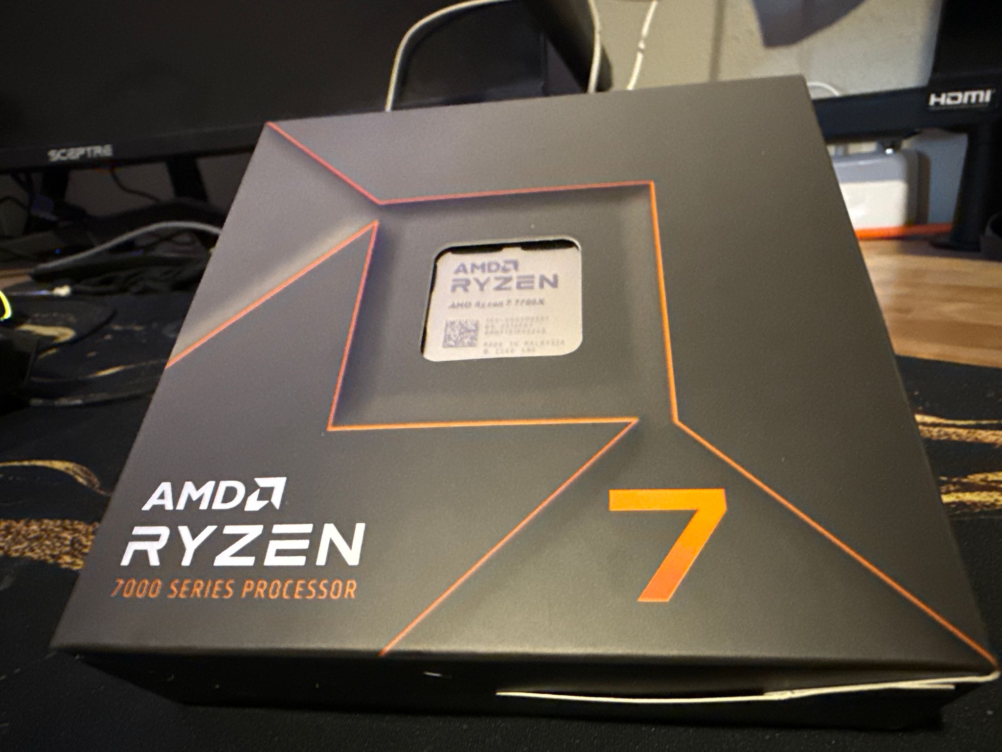 AMD Ryzen 7 7700X