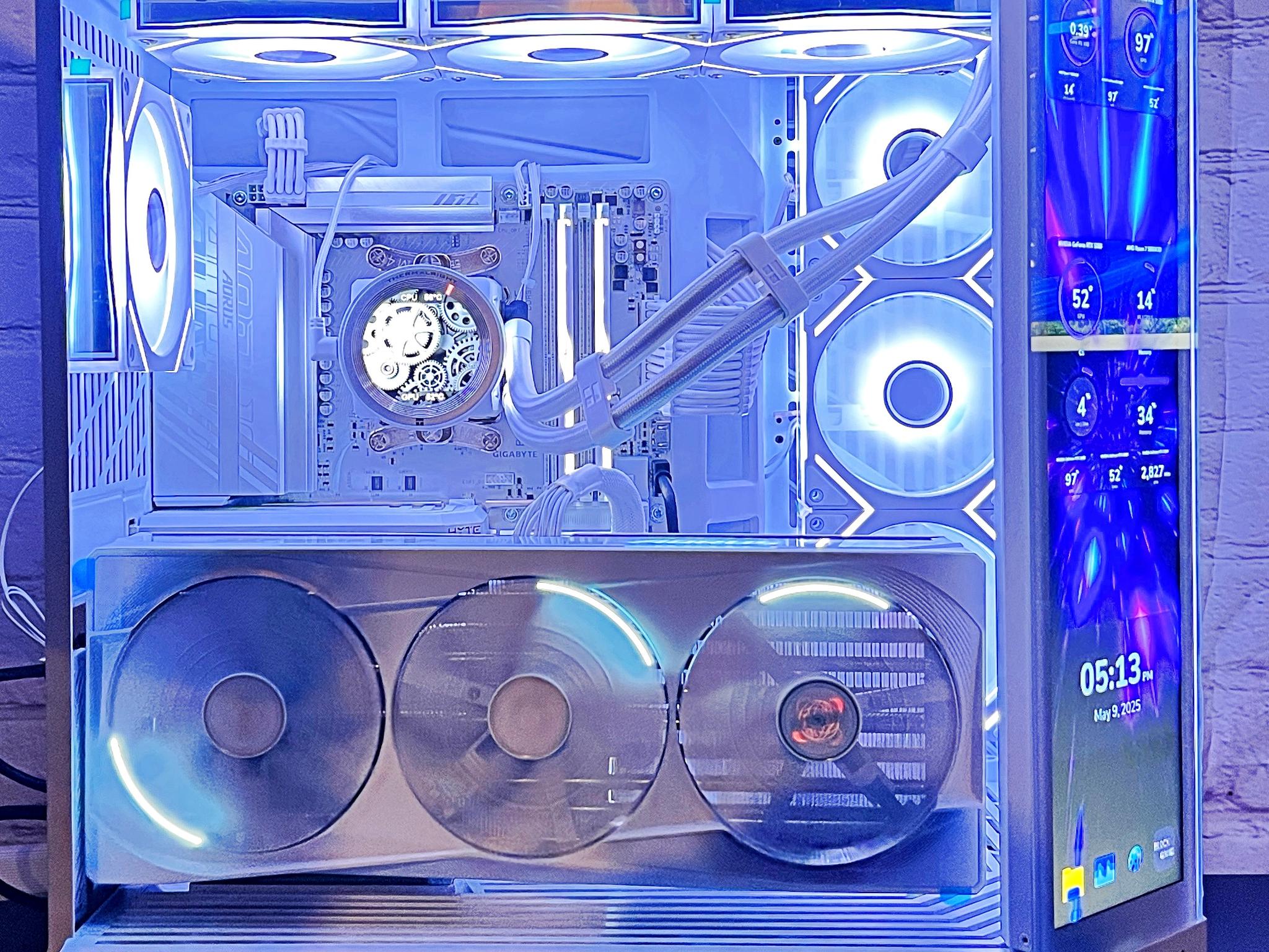 5080 AORUS MASTER ICE 9800X3D 32GB DDR5 2TB M.2 WIFI 7 HYTE Y70 TOUCH INFINITE