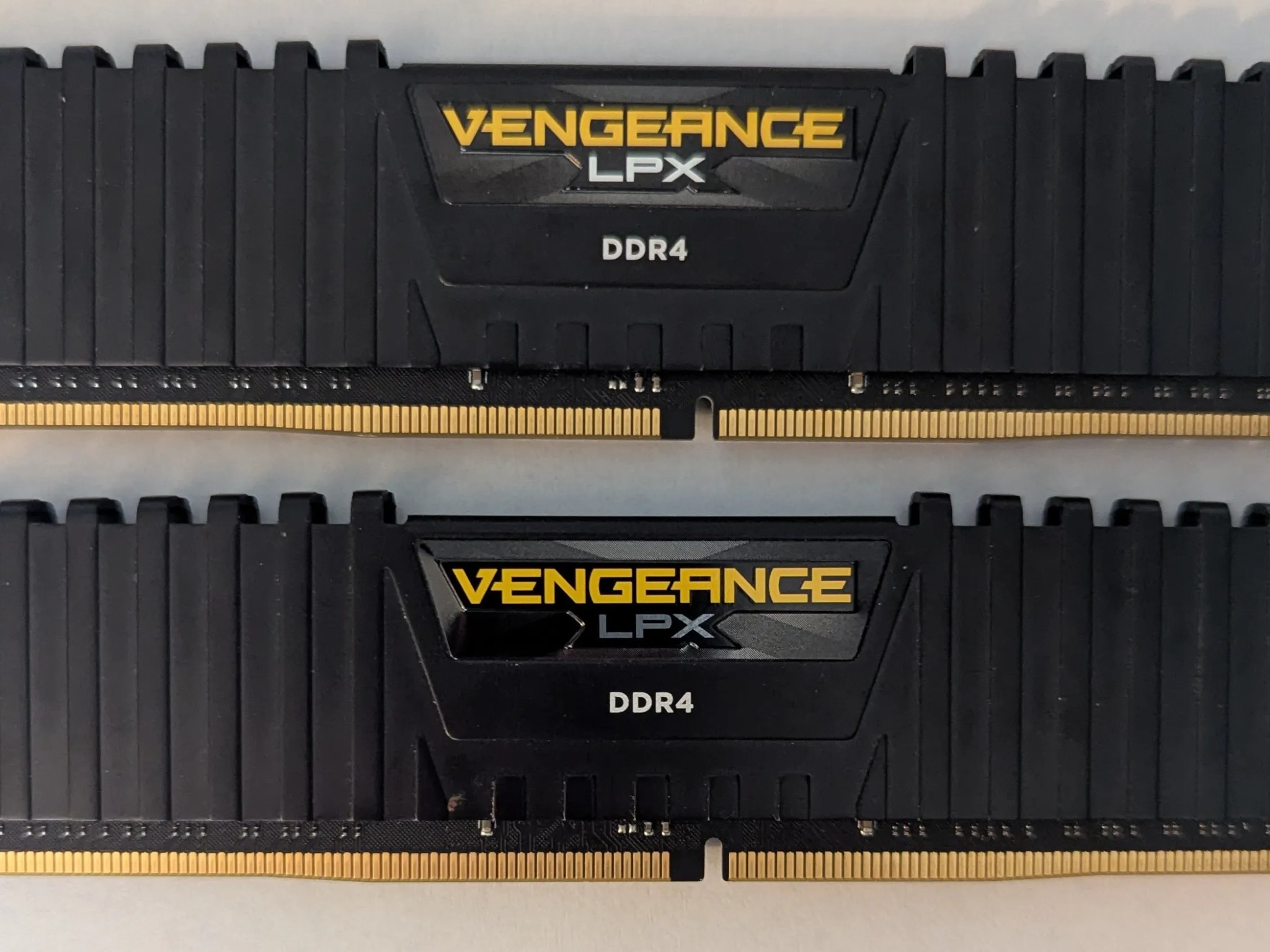 Corsair Vengeance LPX 16GB(2 x 8GB) DDR4 3200Mhz CMK16GX4M2B3200C16