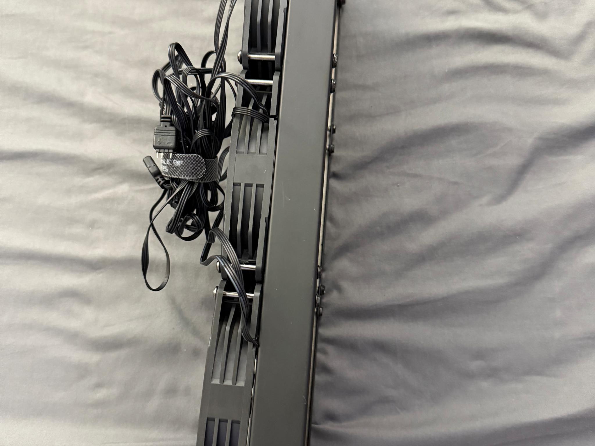 Skytech 360 AIO CPU Cooler Like New, LGA 1700 Bracket