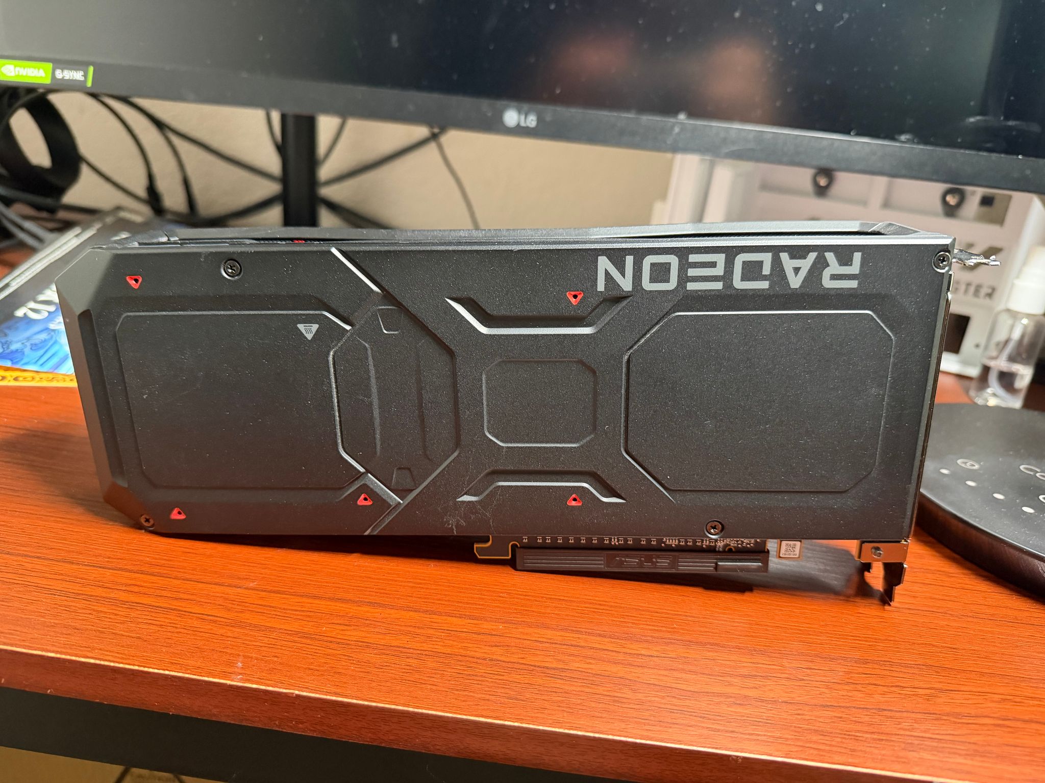 LIGHTLY USED AMD RADEON 7900XT 20GB GDDR6