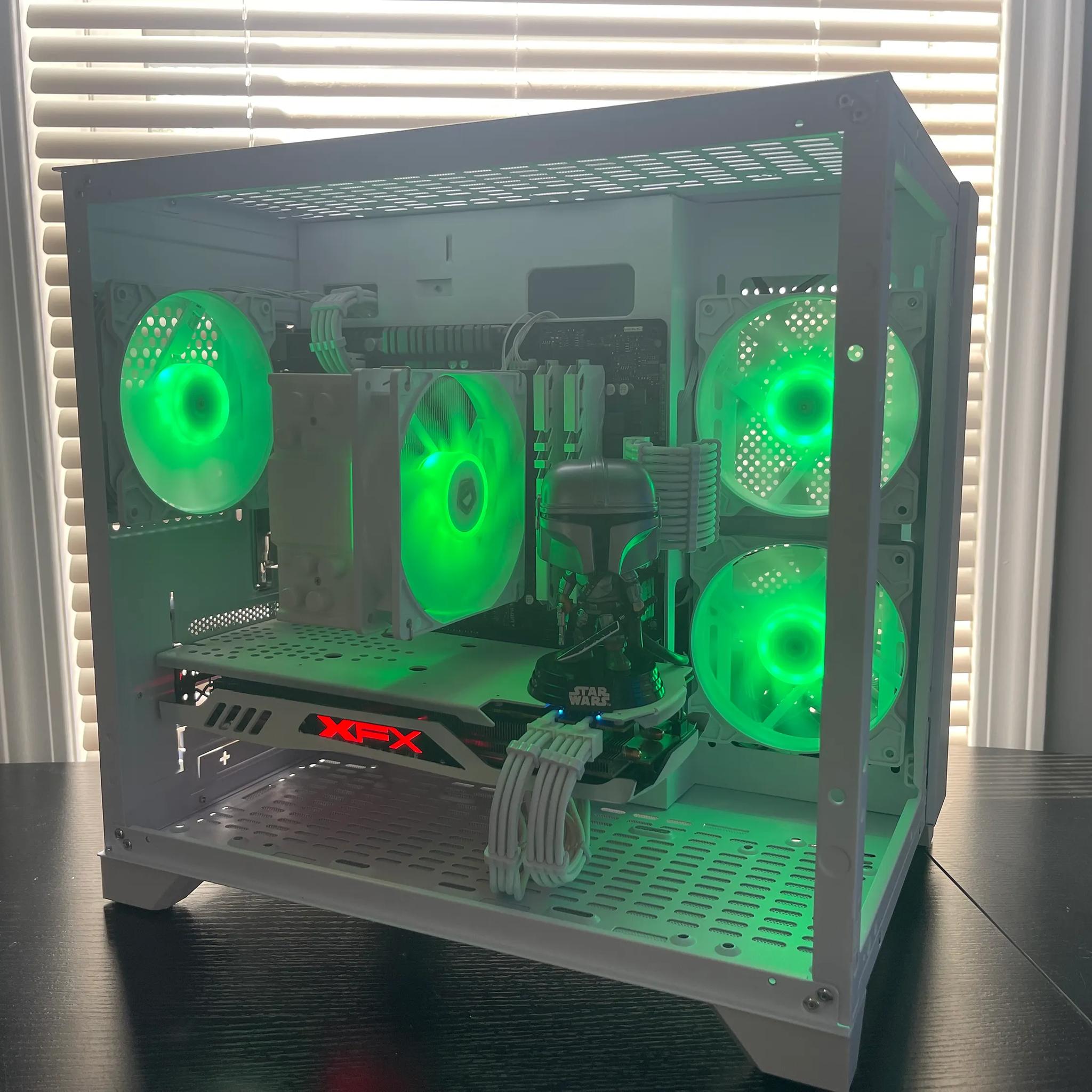 ⭐Mandalorian✨ RX 580 |  Ryzen 3 2200G | 1TB NVME | 16GB RAM