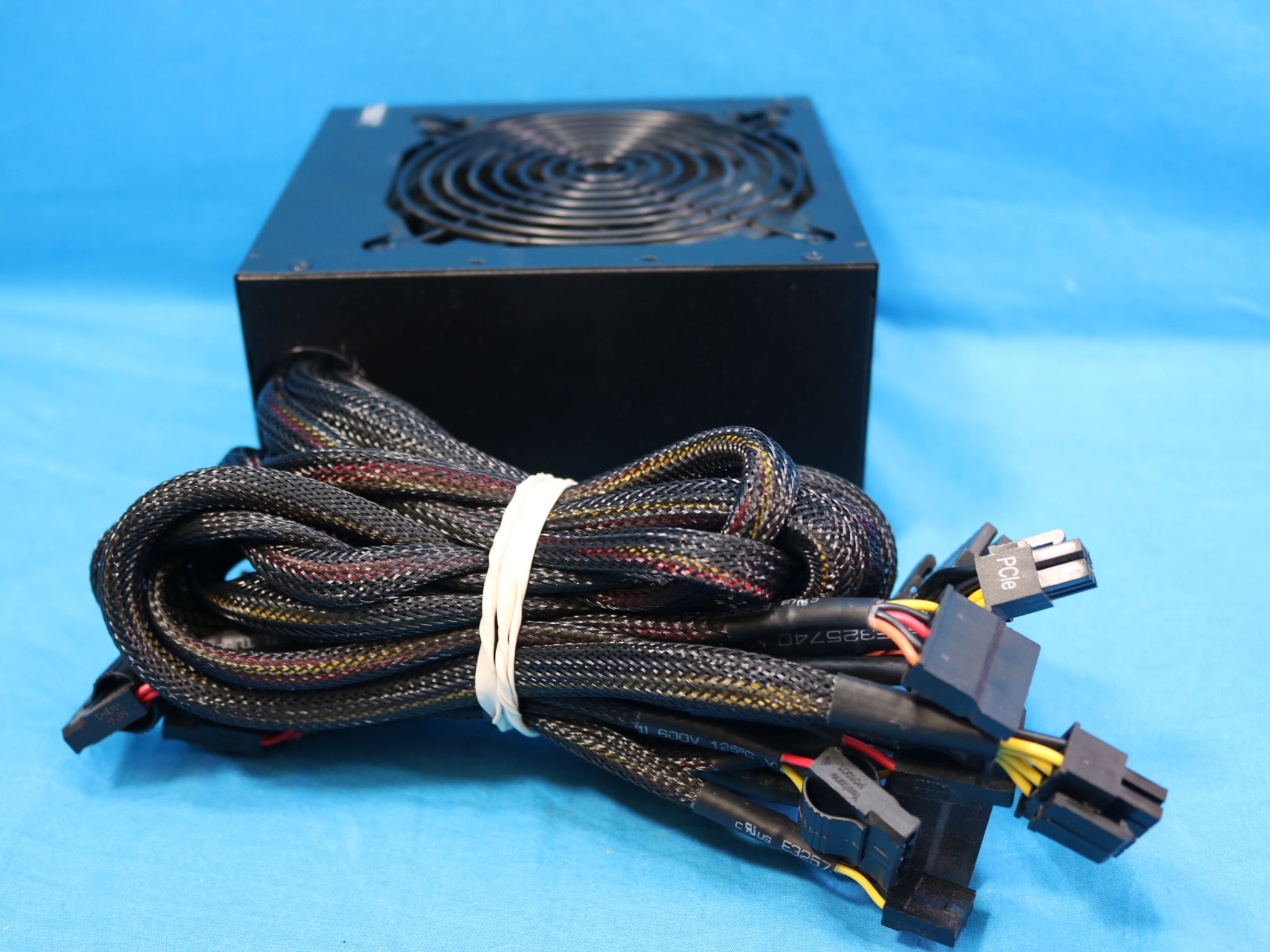 Thermaltake Smart 700W 80 PLUS Certified ATX Desktop Power Supply - 4136115951