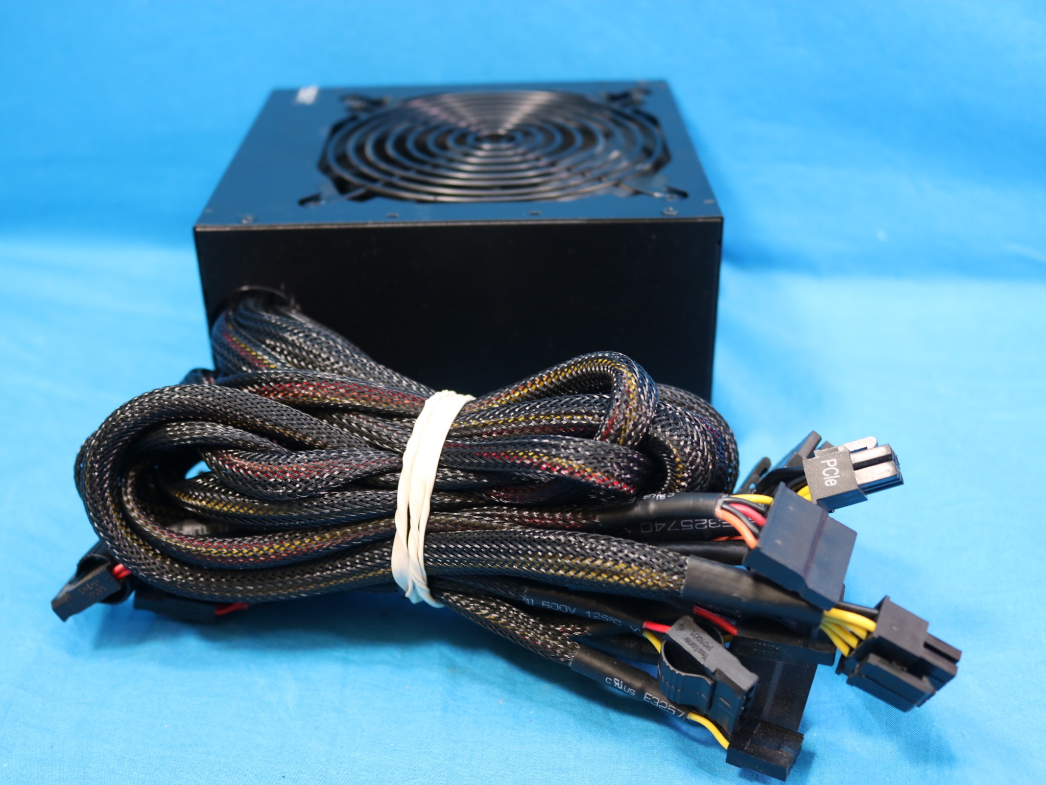 Thermaltake Smart 700W 80 PLUS Certified ATX Desktop Power Supply - 4136115951