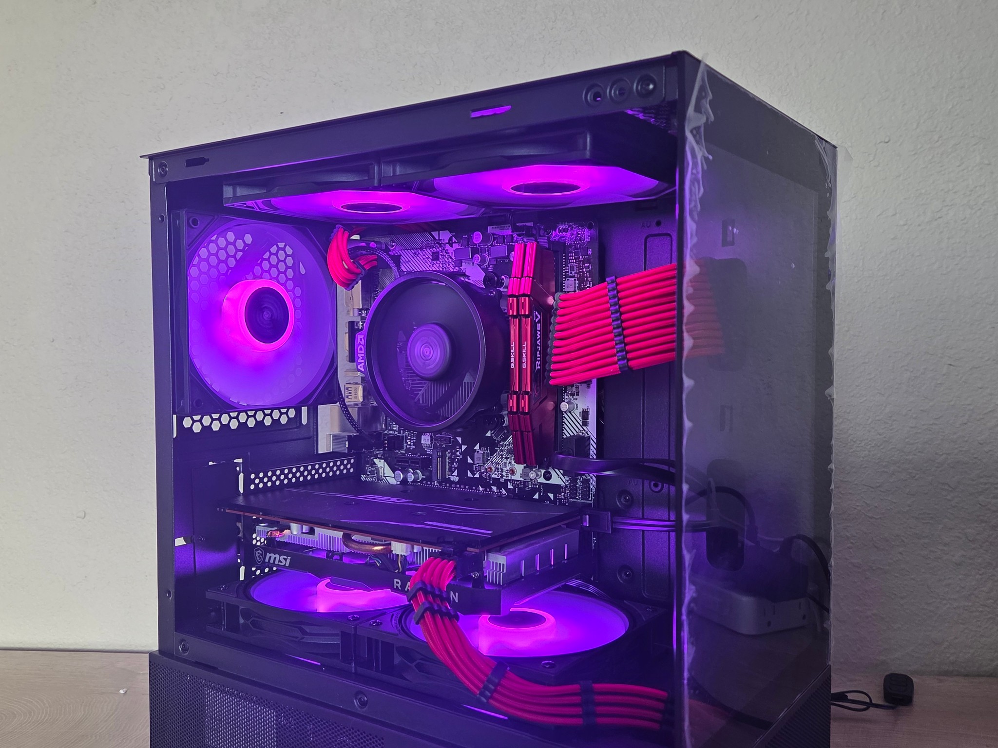 AMD Red Reaper – Ryzen 7 2700X | RX 6600 | 16GB RAM | Red & Black