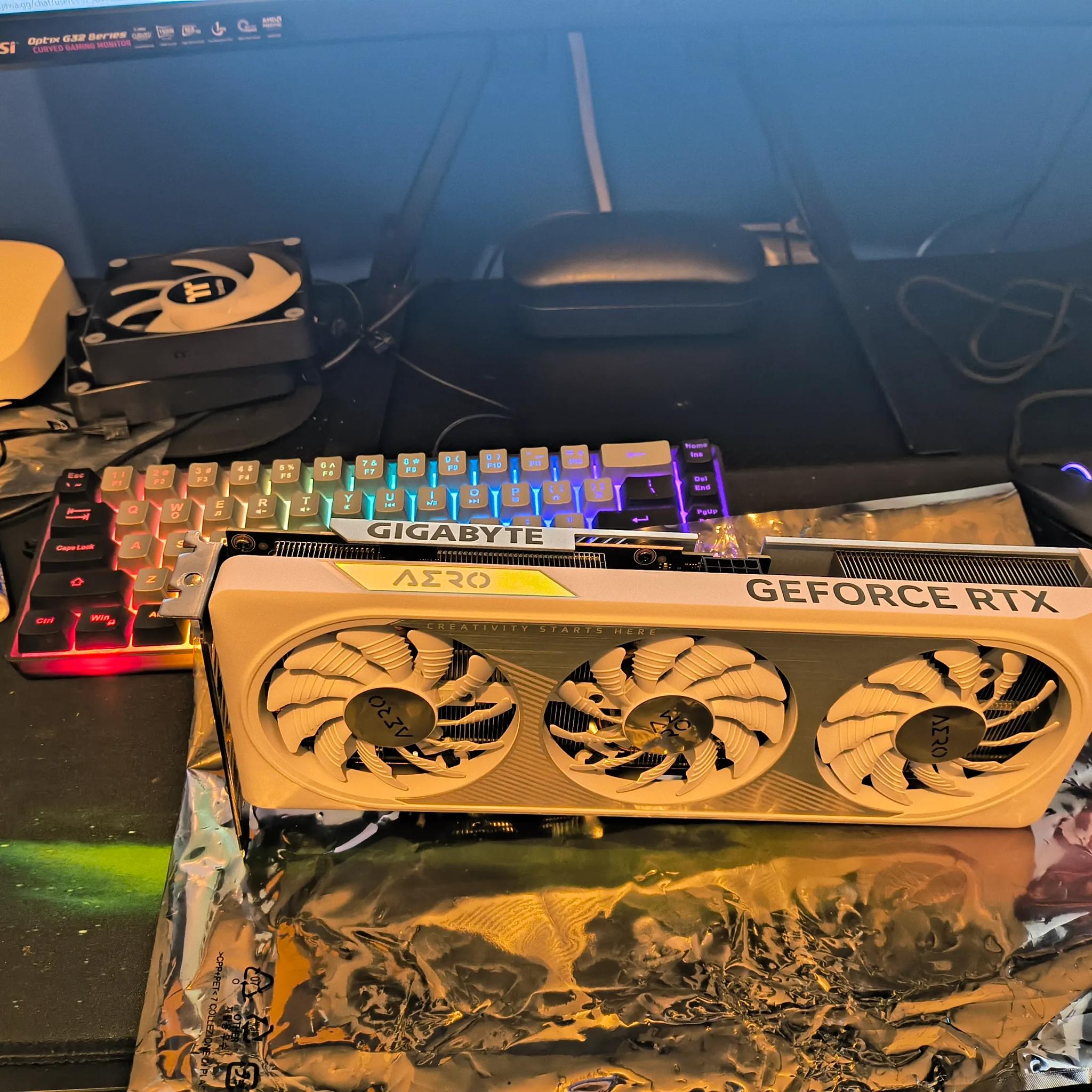 GeForce RTX 4060 AERO OC 8G Graphics Card