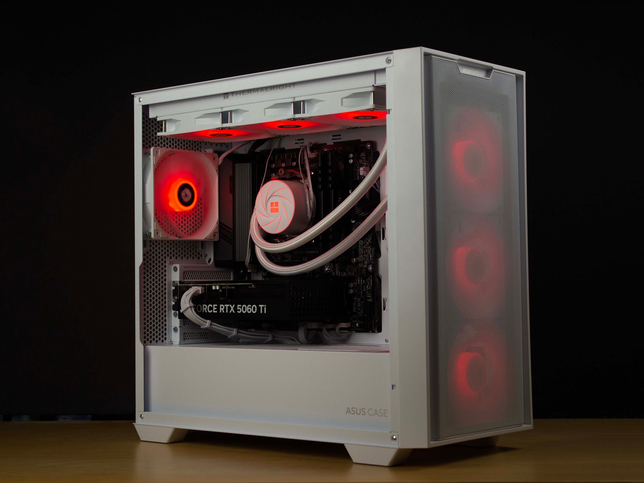 🧊❄️🧊 Clean Gaming PC – RTX 5060 TI, Ryzen 7 5700X, 32GB RAM, 1TB SSD - WiFi, BlueTooth 🧊❄️🧊