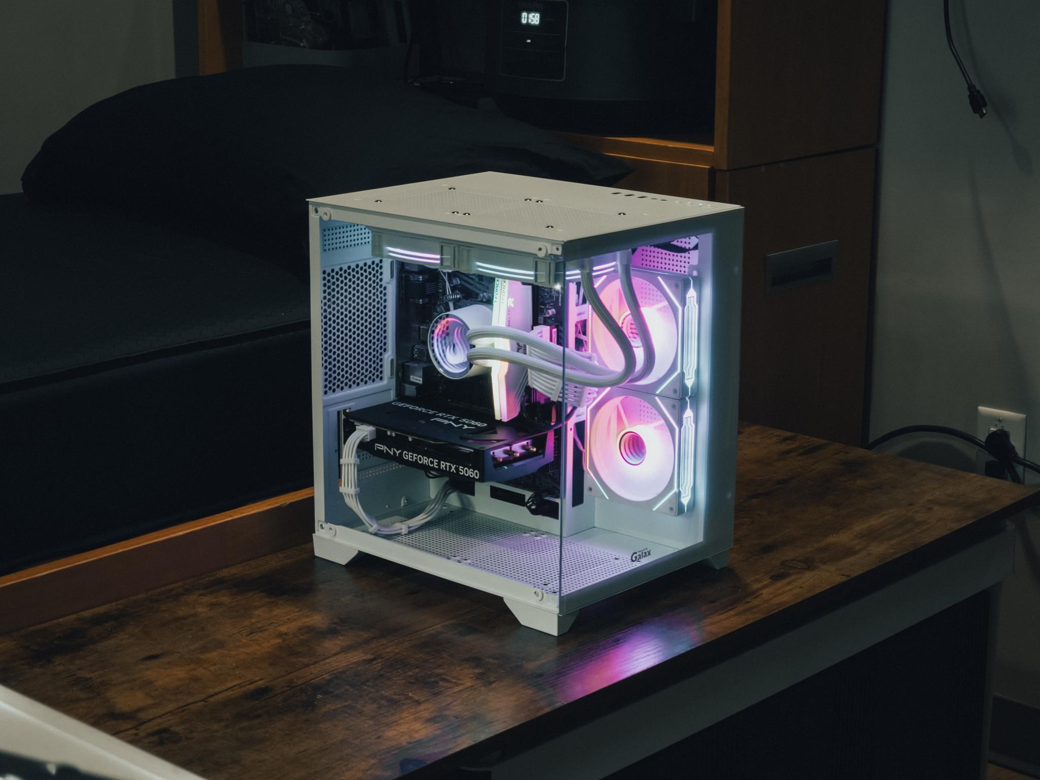 🤍 White RGB Gaming PC – RTX 5060 | i5-10400F | 16GB DDR4 | 512GB NVMe 🤍